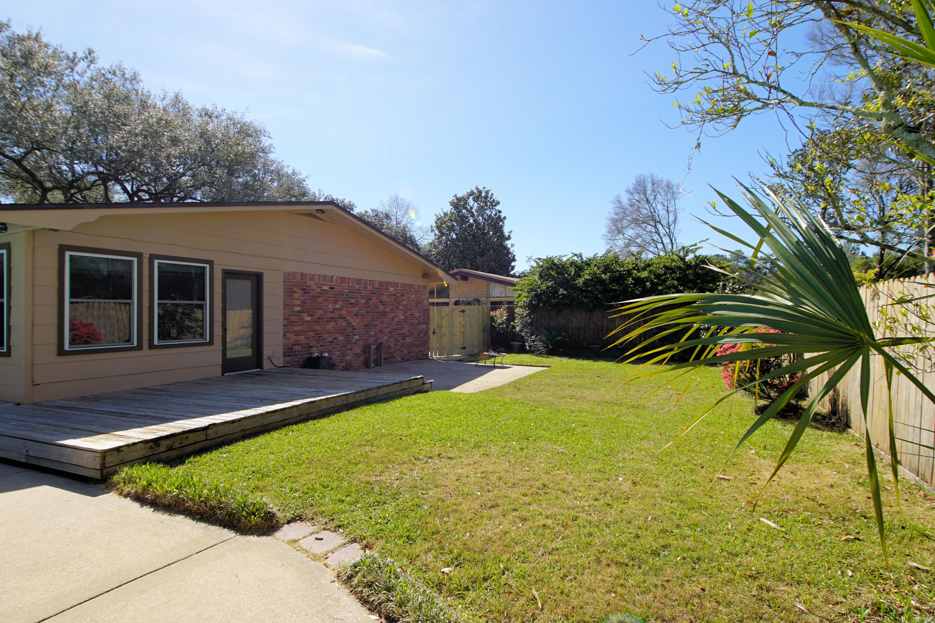 KENWOOD S/D 1ST ADDN - Residential