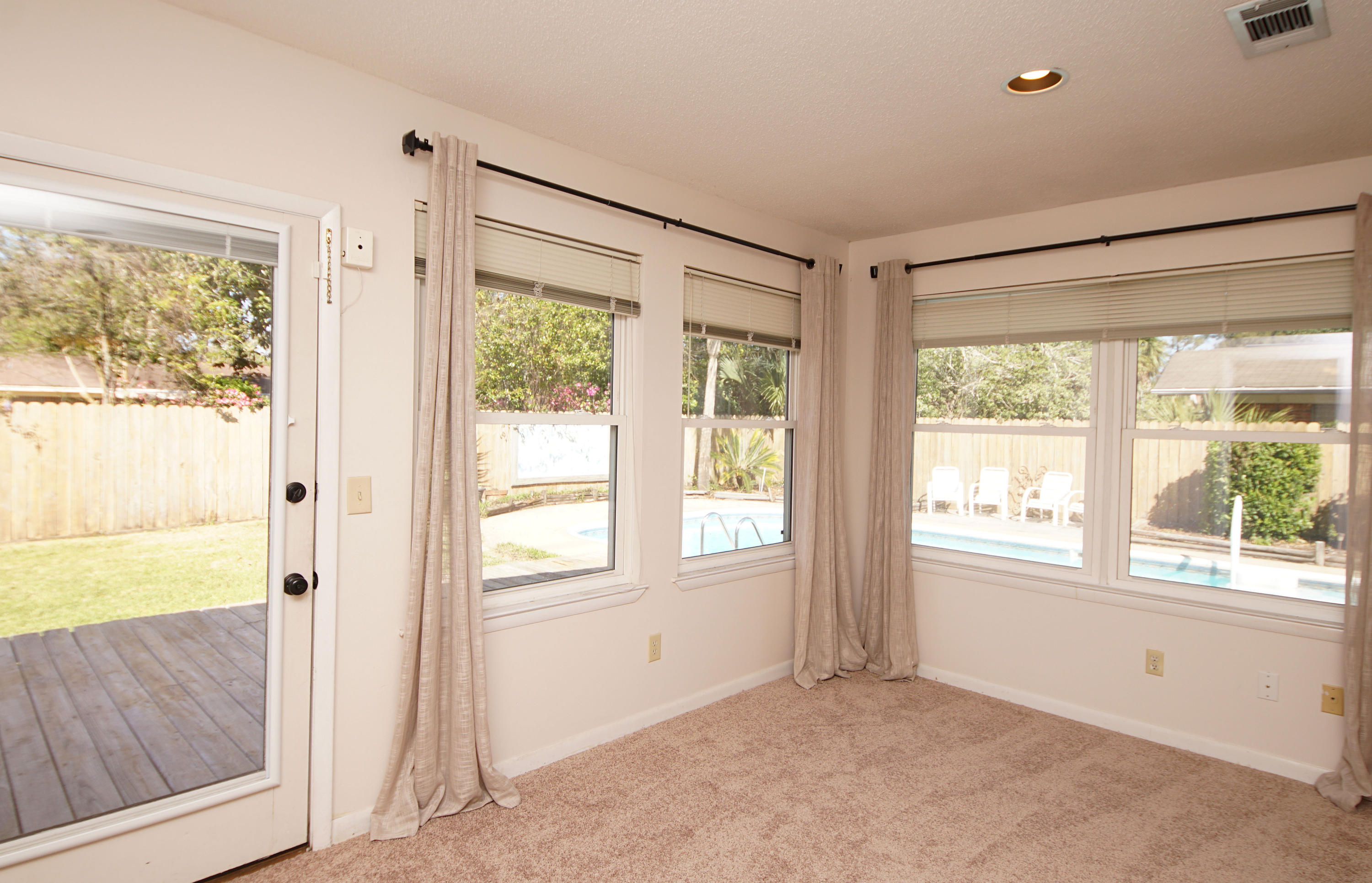 KENWOOD S/D 1ST ADDN - Residential