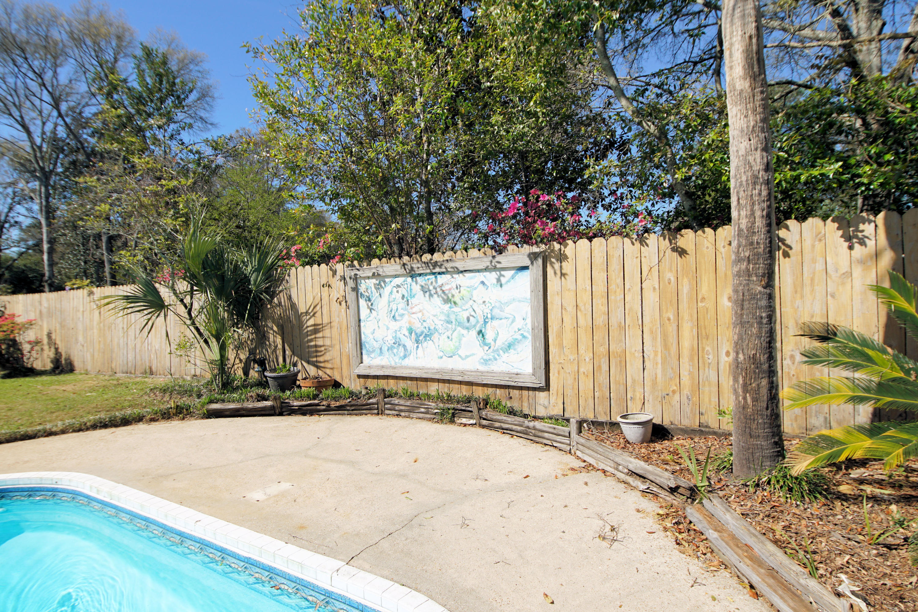 KENWOOD S/D 1ST ADDN - Residential