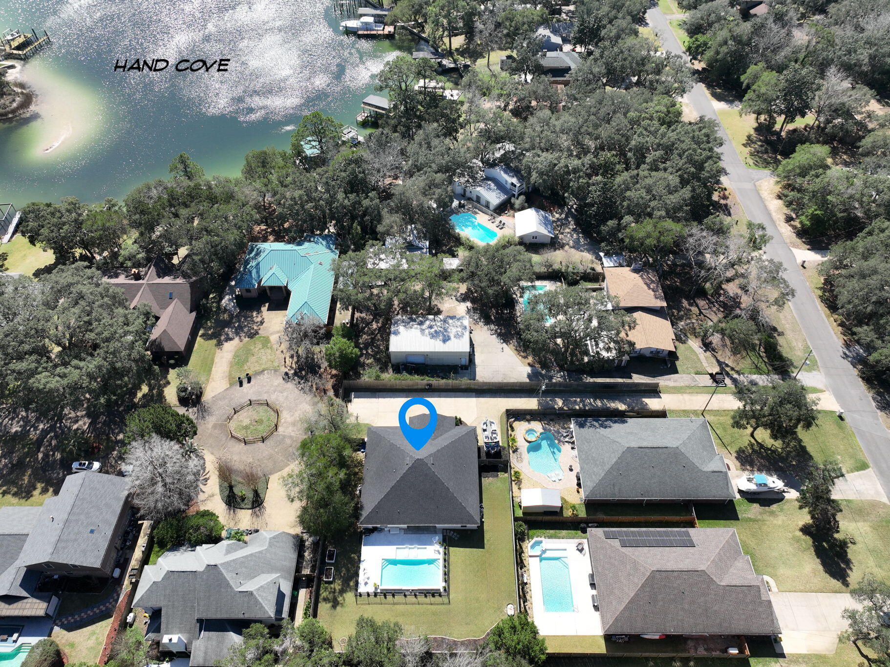 WOODLAND SHORES - Residential