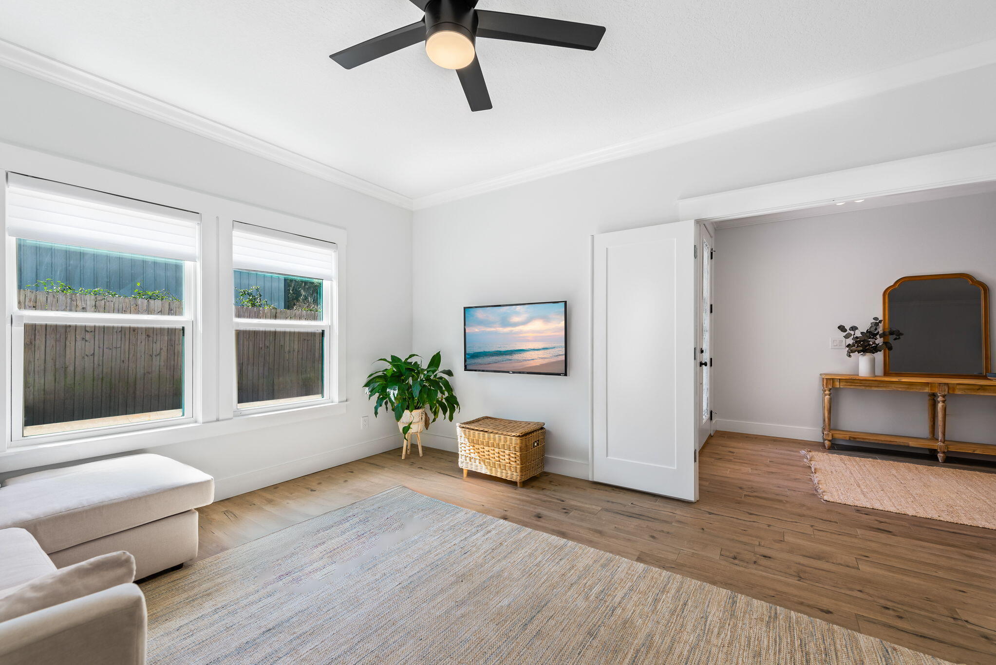 WOODLAND SHORES - Residential