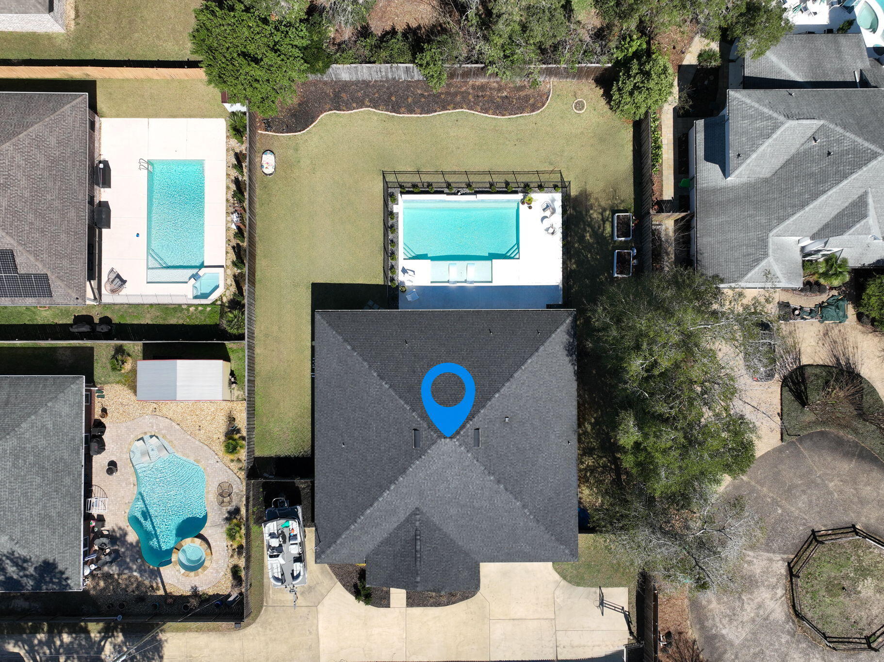 WOODLAND SHORES - Residential