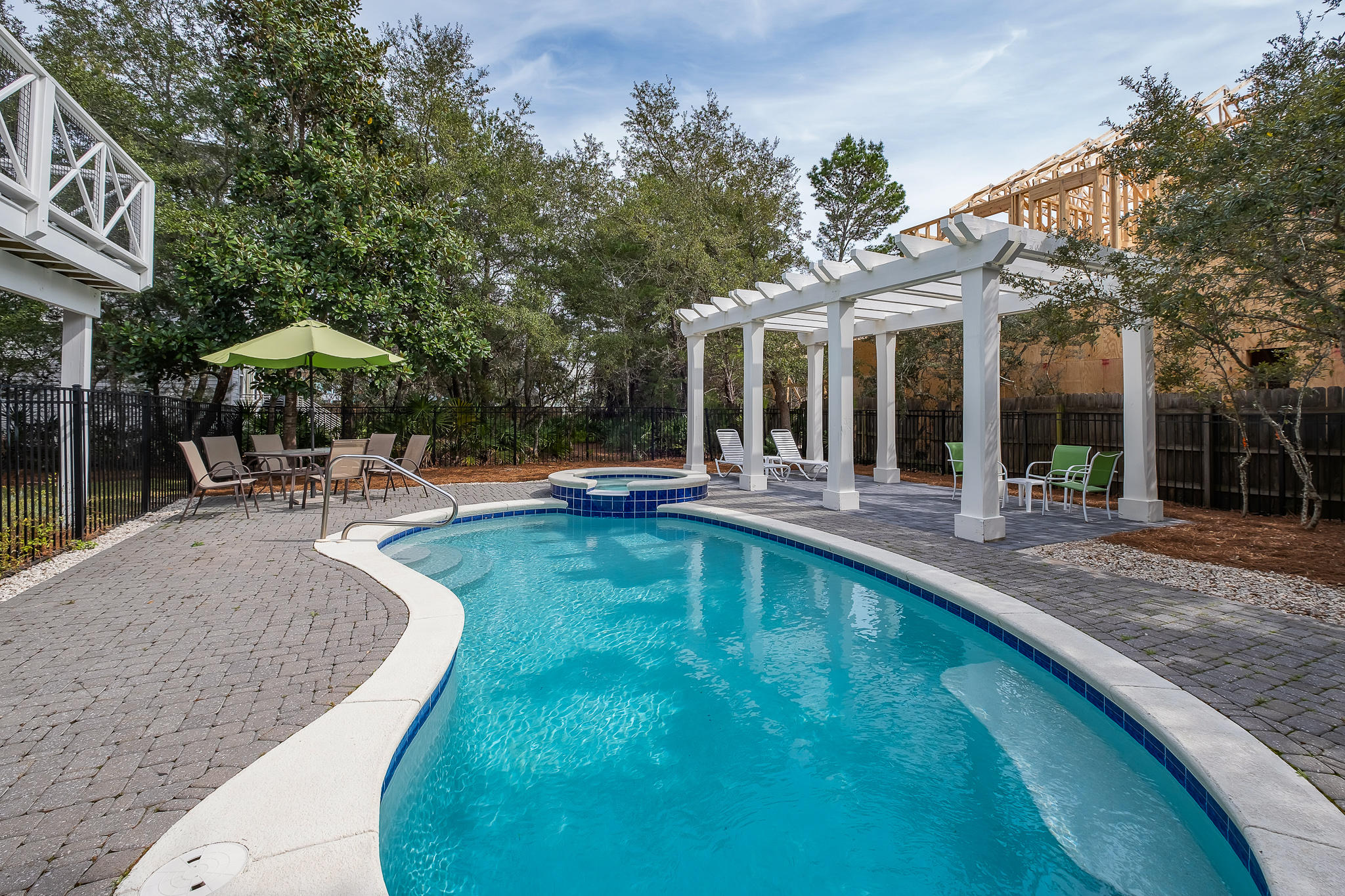 WHITE SUGAR ESTATES - Residential