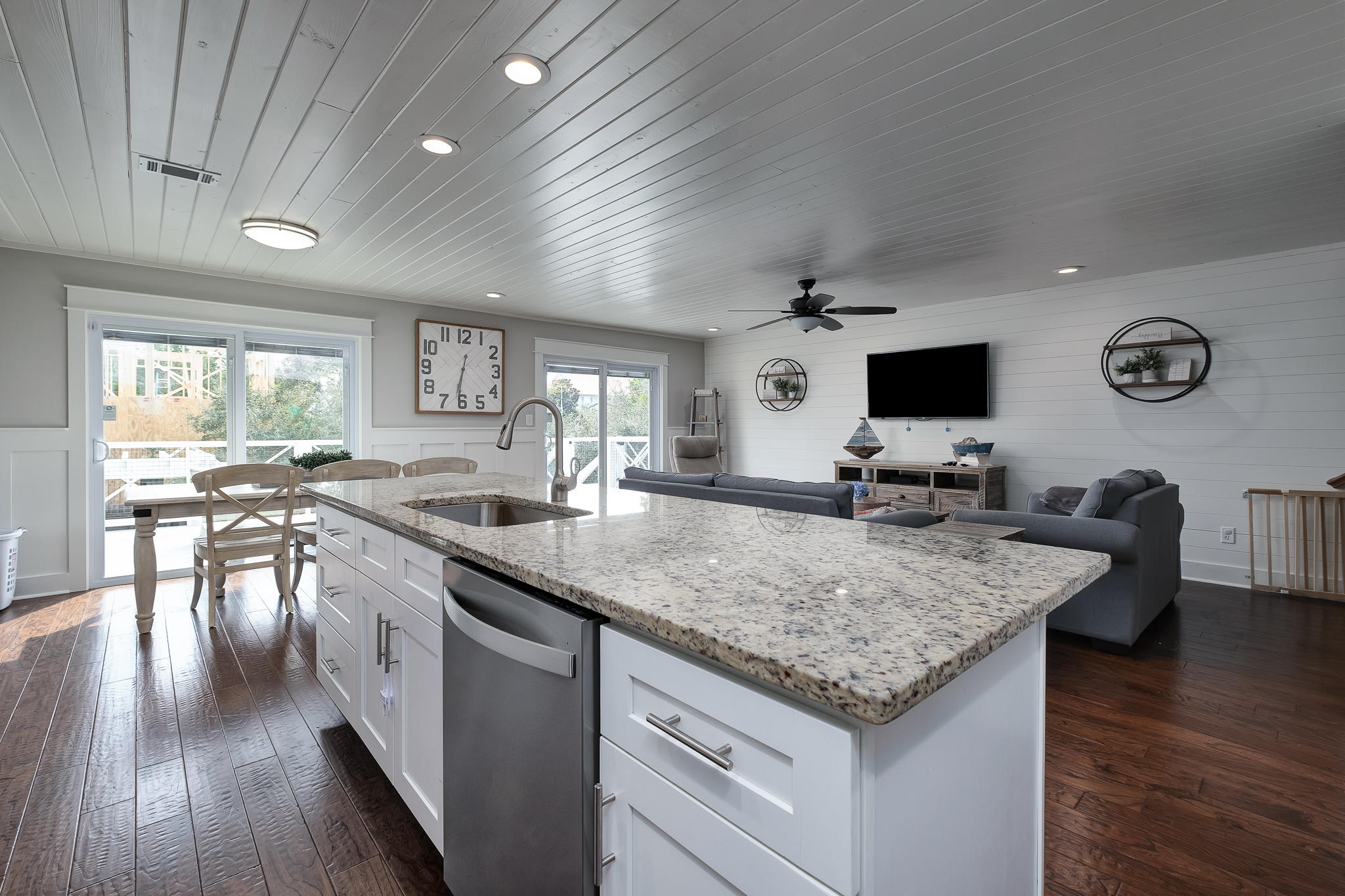 WHITE SUGAR ESTATES - Residential