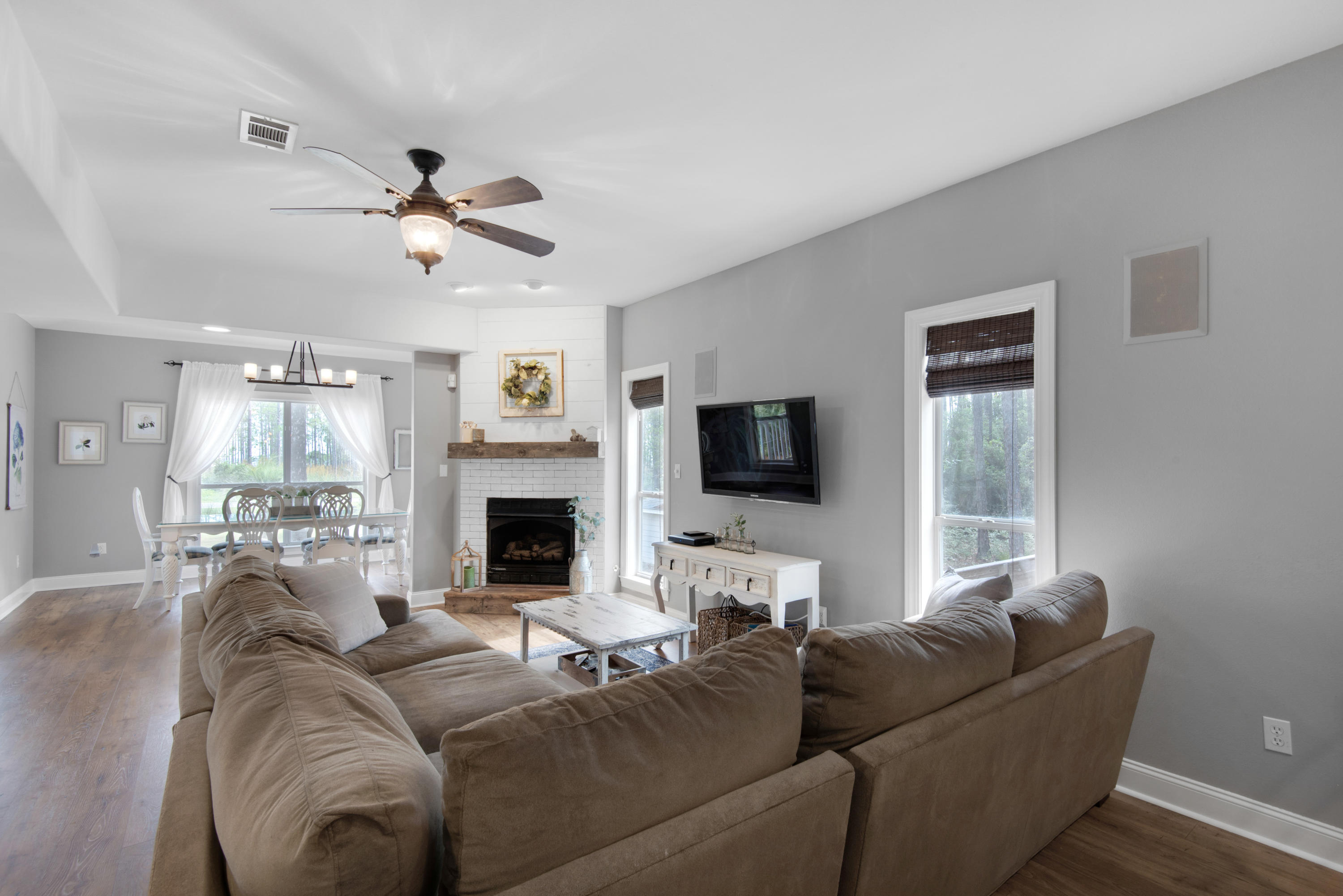 WHISPERING PINES 1ST ADDN - Residential