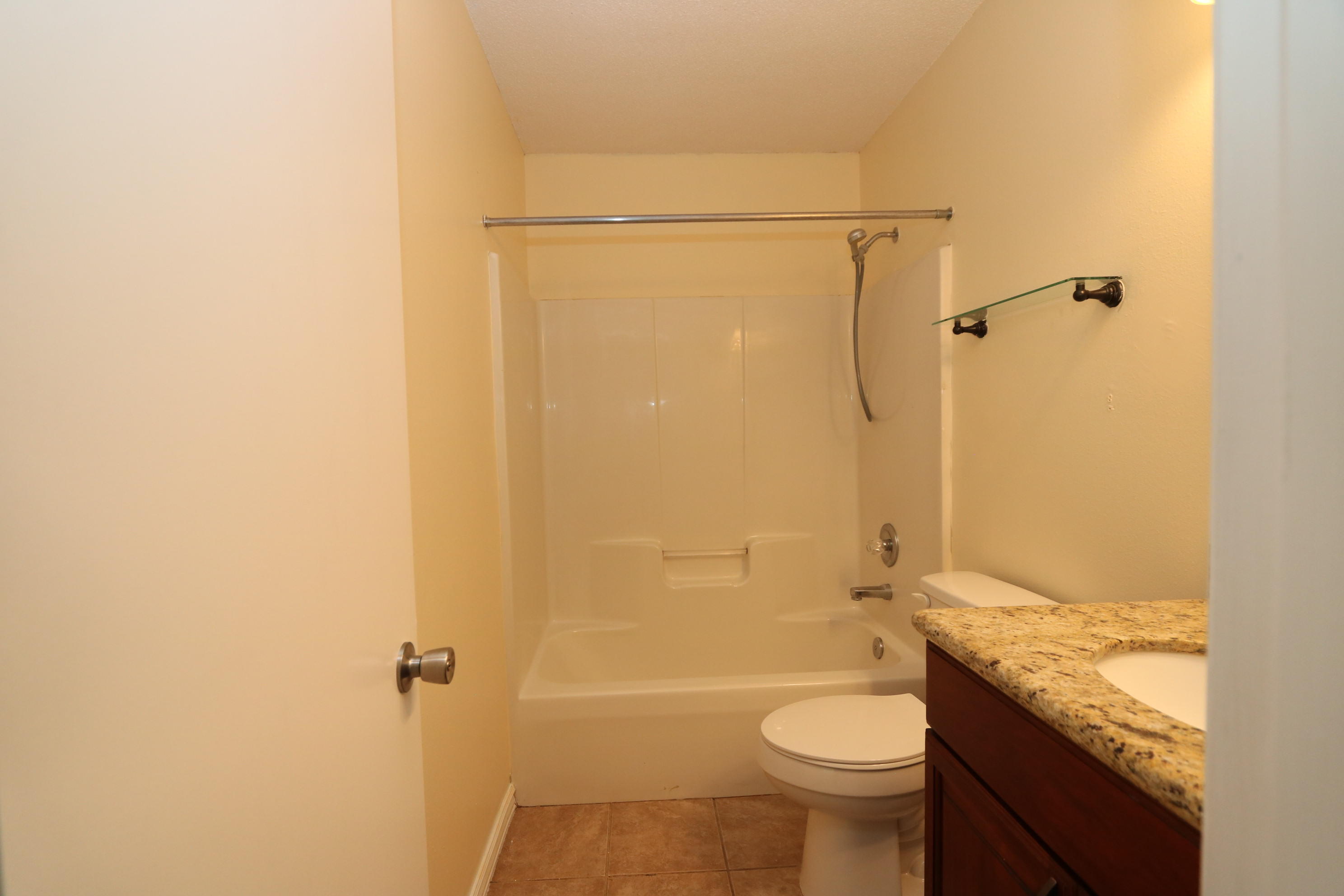 COUNTRYVIEW EST 1ST ADD - Residential