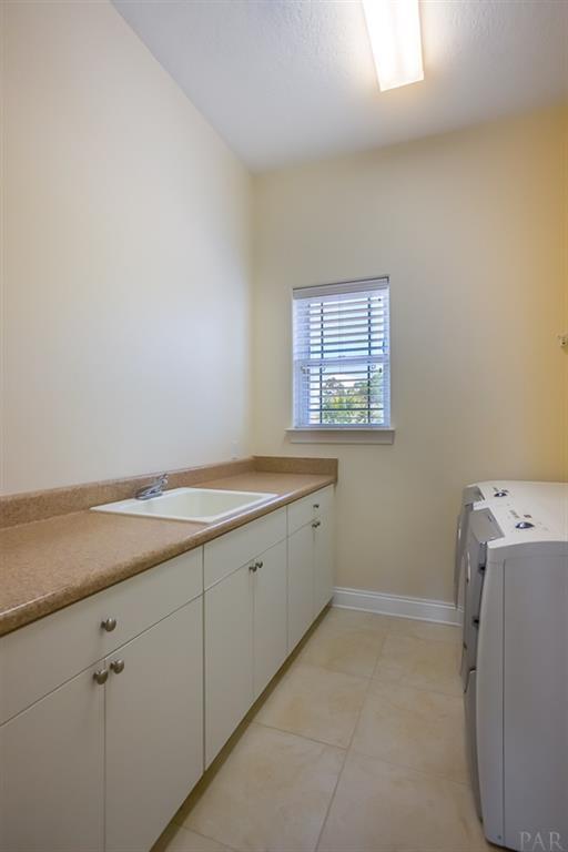 LIGHTHOUSE POINTE - Residential