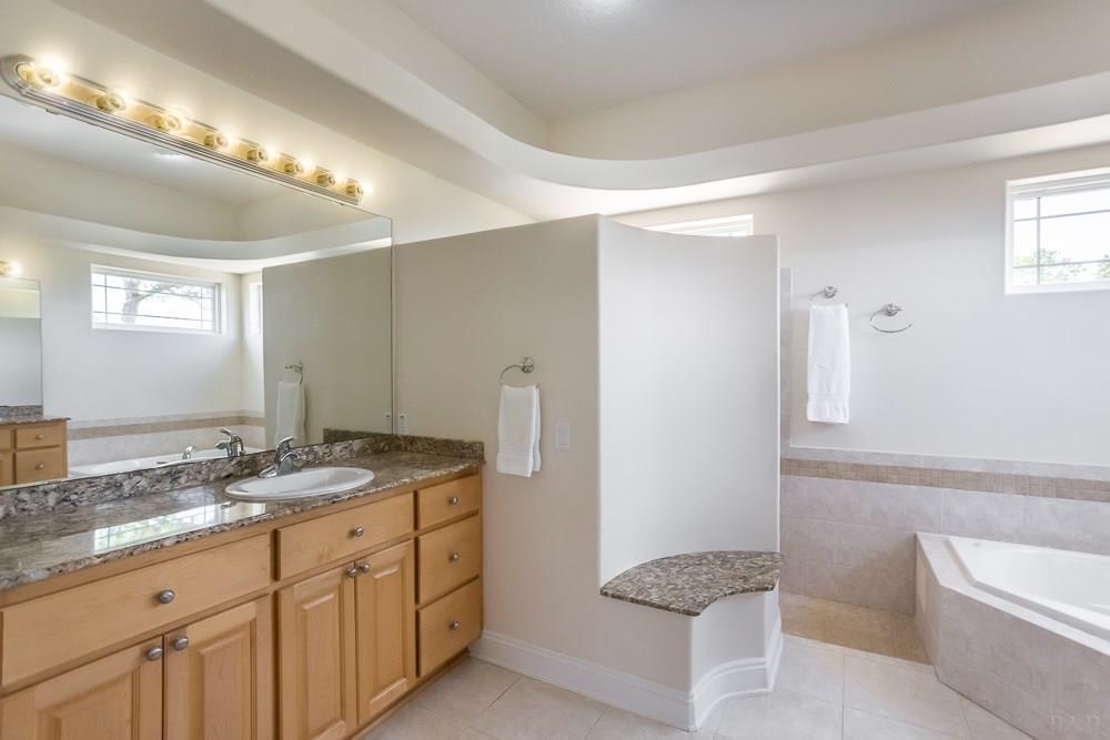 LIGHTHOUSE POINTE - Residential