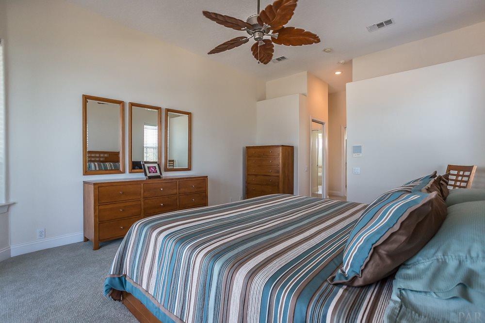 LIGHTHOUSE POINTE - Residential