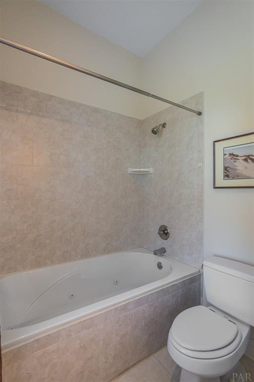 LIGHTHOUSE POINTE - Residential