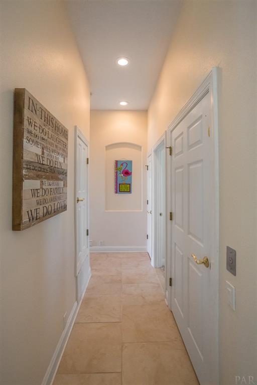 LIGHTHOUSE POINTE - Residential