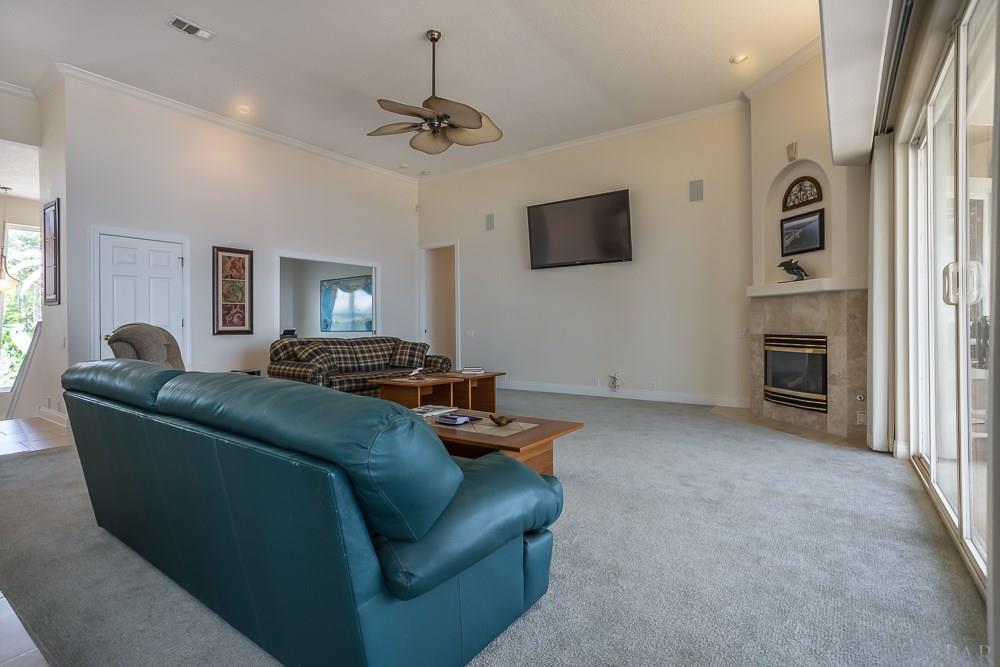 LIGHTHOUSE POINTE - Residential