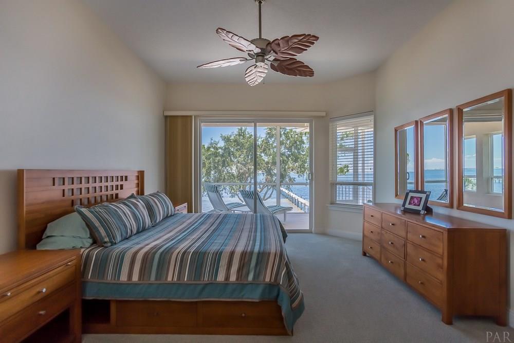 LIGHTHOUSE POINTE - Residential