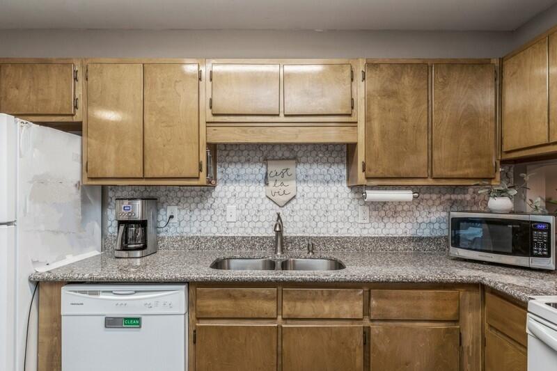 ROBSTON T/H - Residential