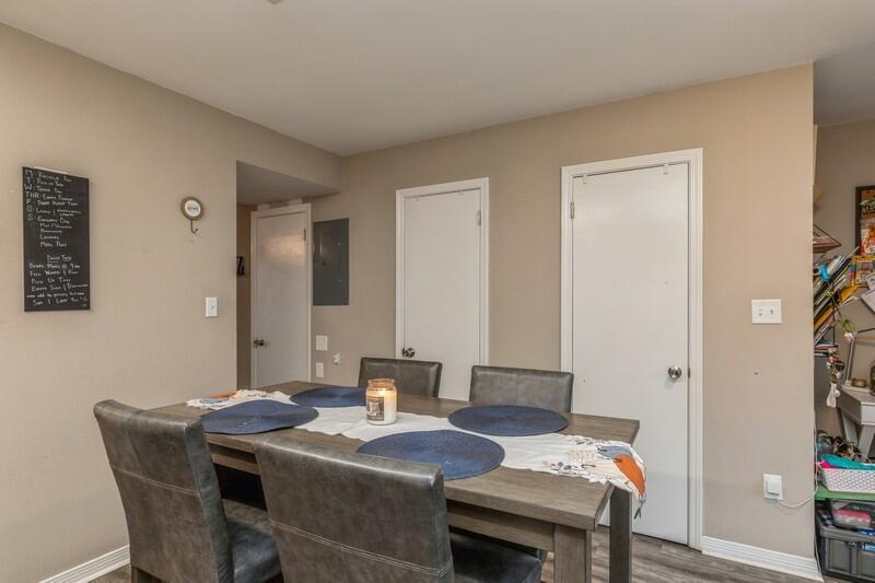 ROBSTON T/H - Residential