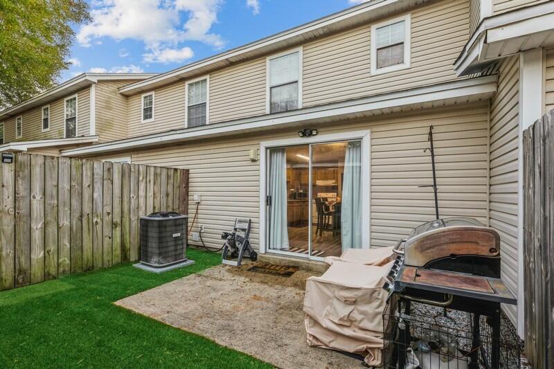 ROBSTON T/H - Residential