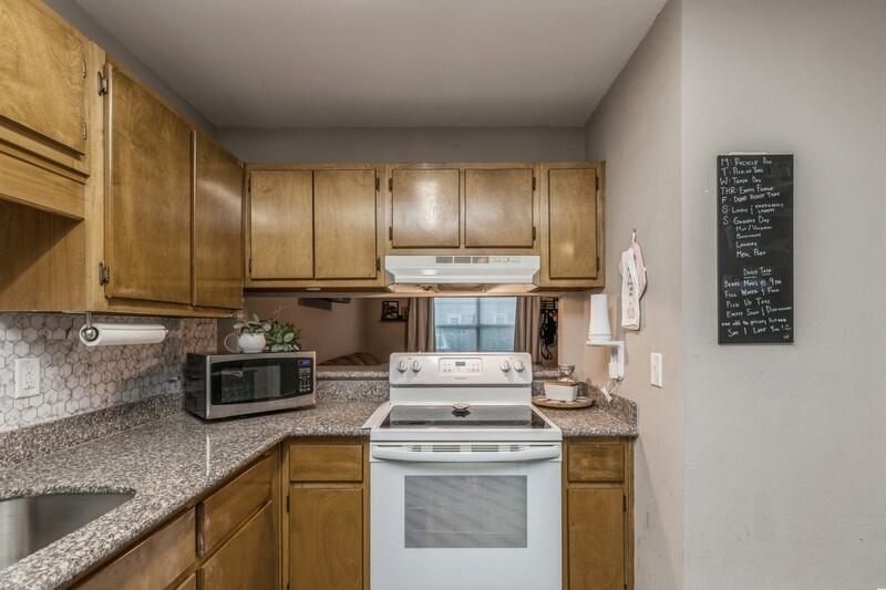 ROBSTON T/H - Residential