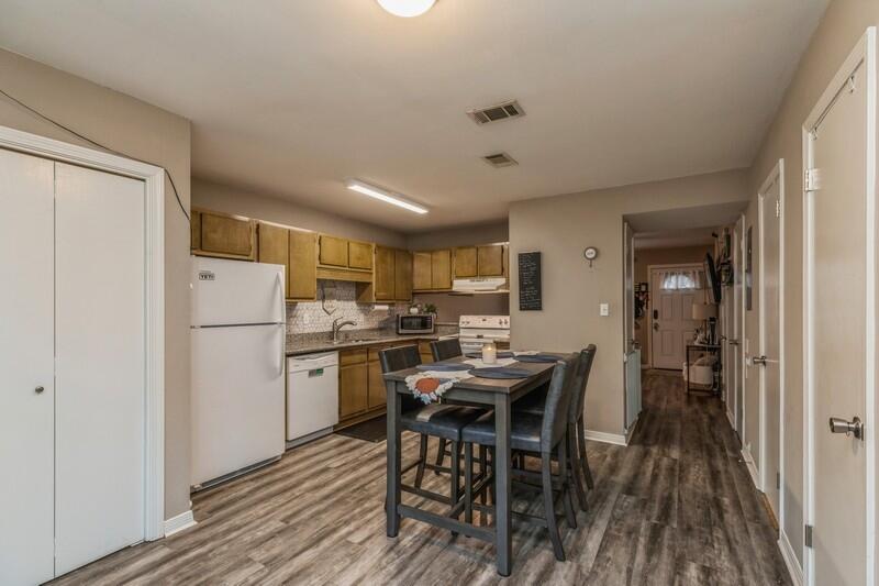 ROBSTON T/H - Residential