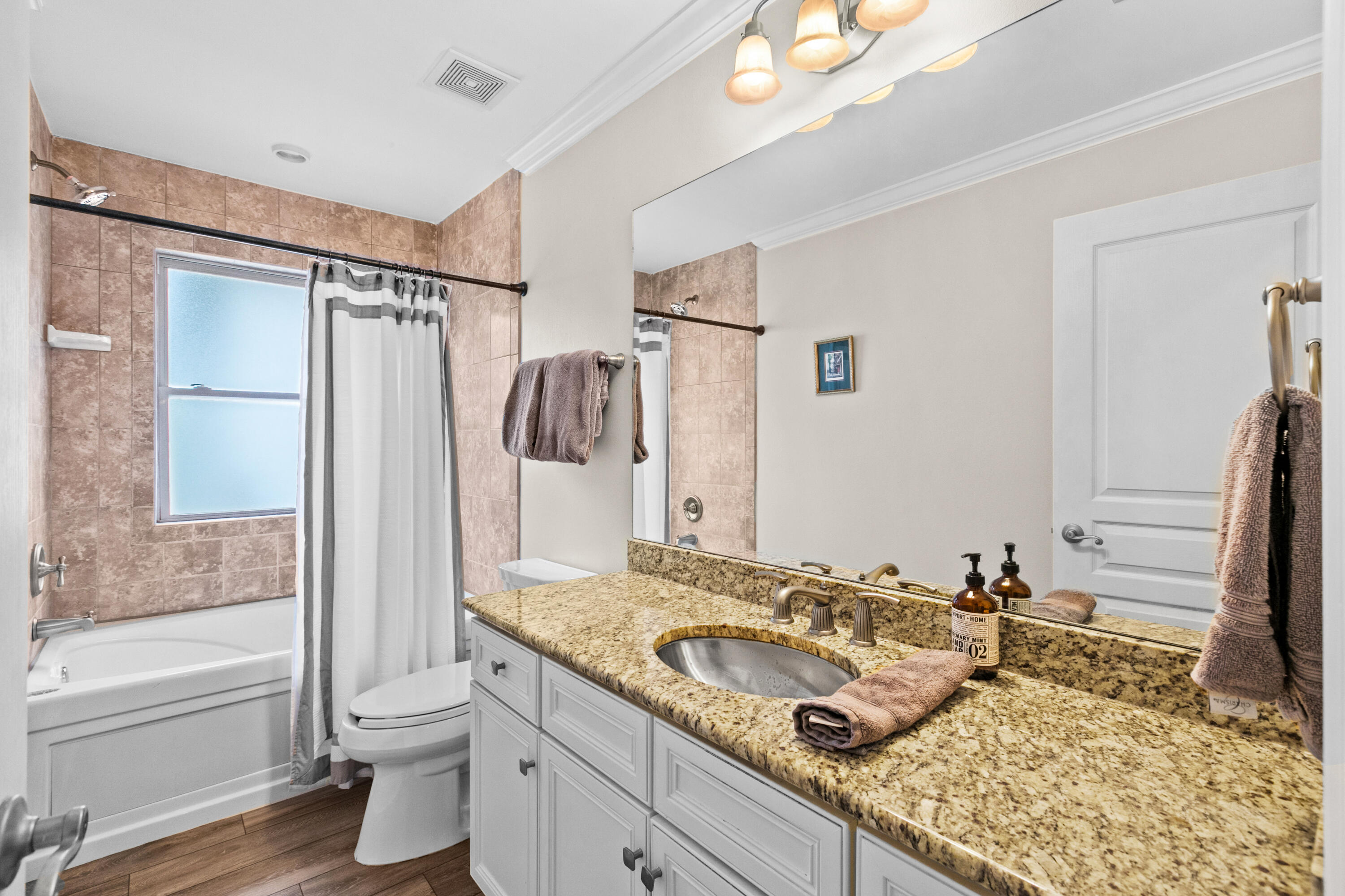 EMERALD BAY PH 1-B - Residential