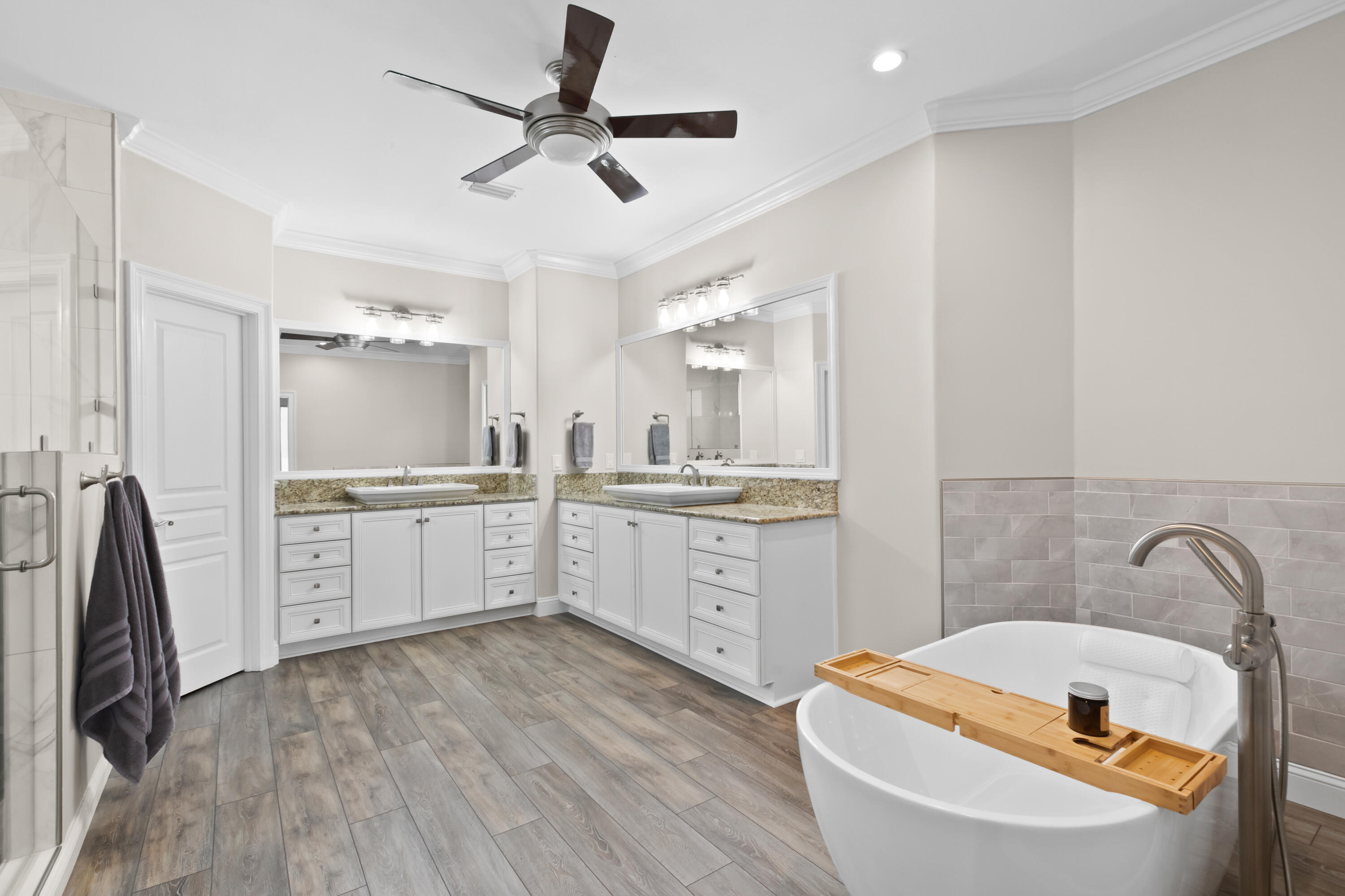 EMERALD BAY PH 1-B - Residential