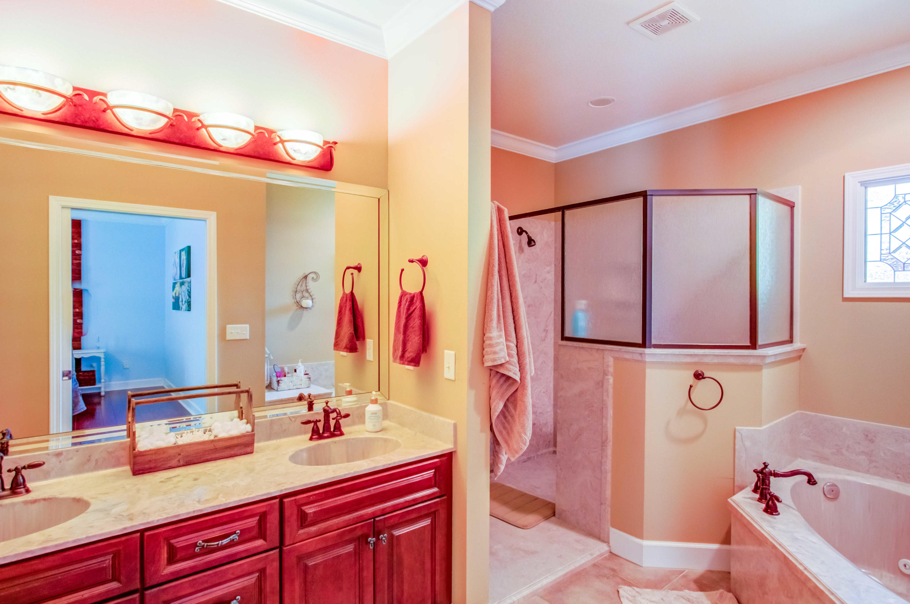 CLAIRES VINEYARD - Residential