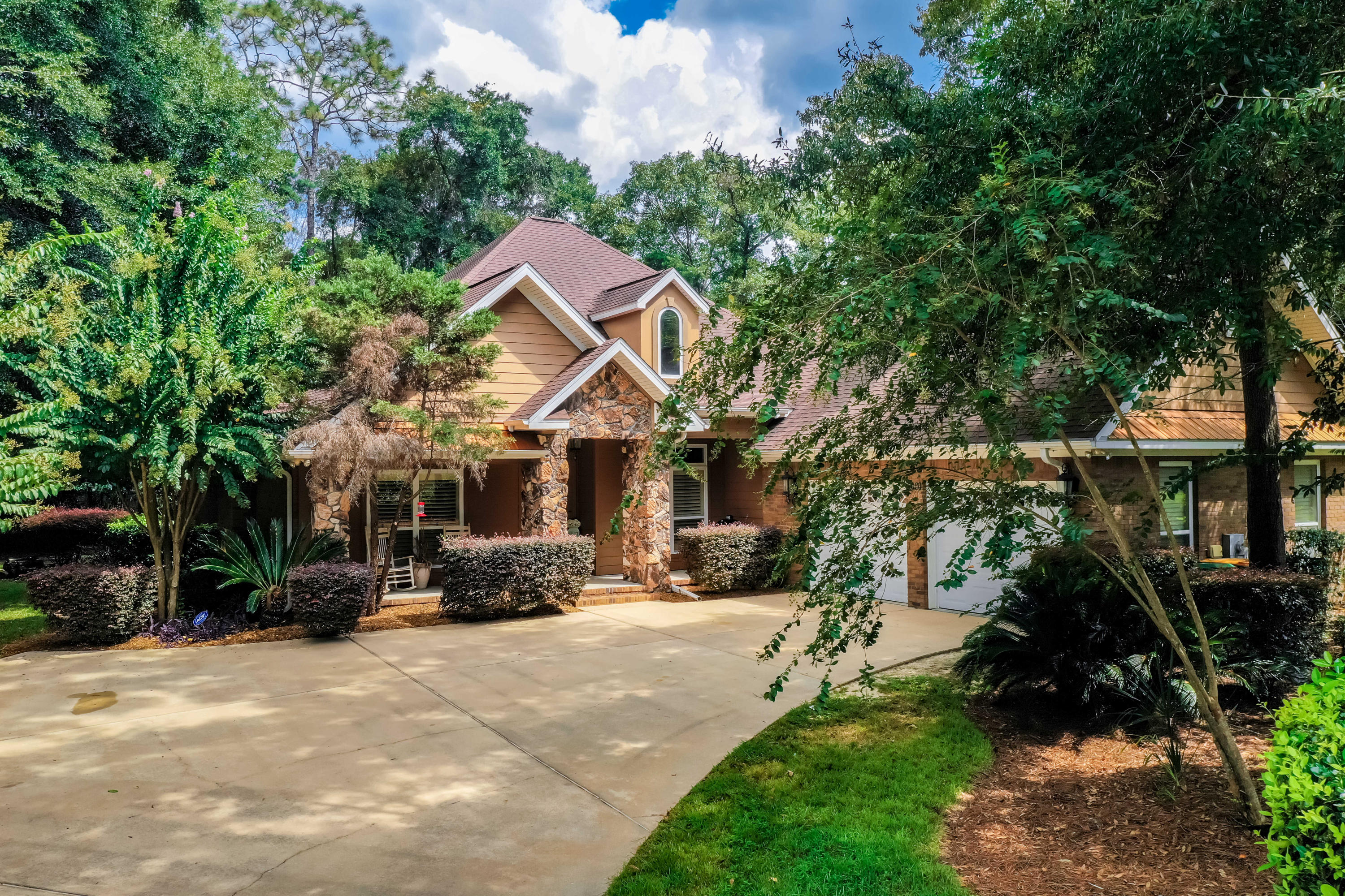 CLAIRES VINEYARD - Residential