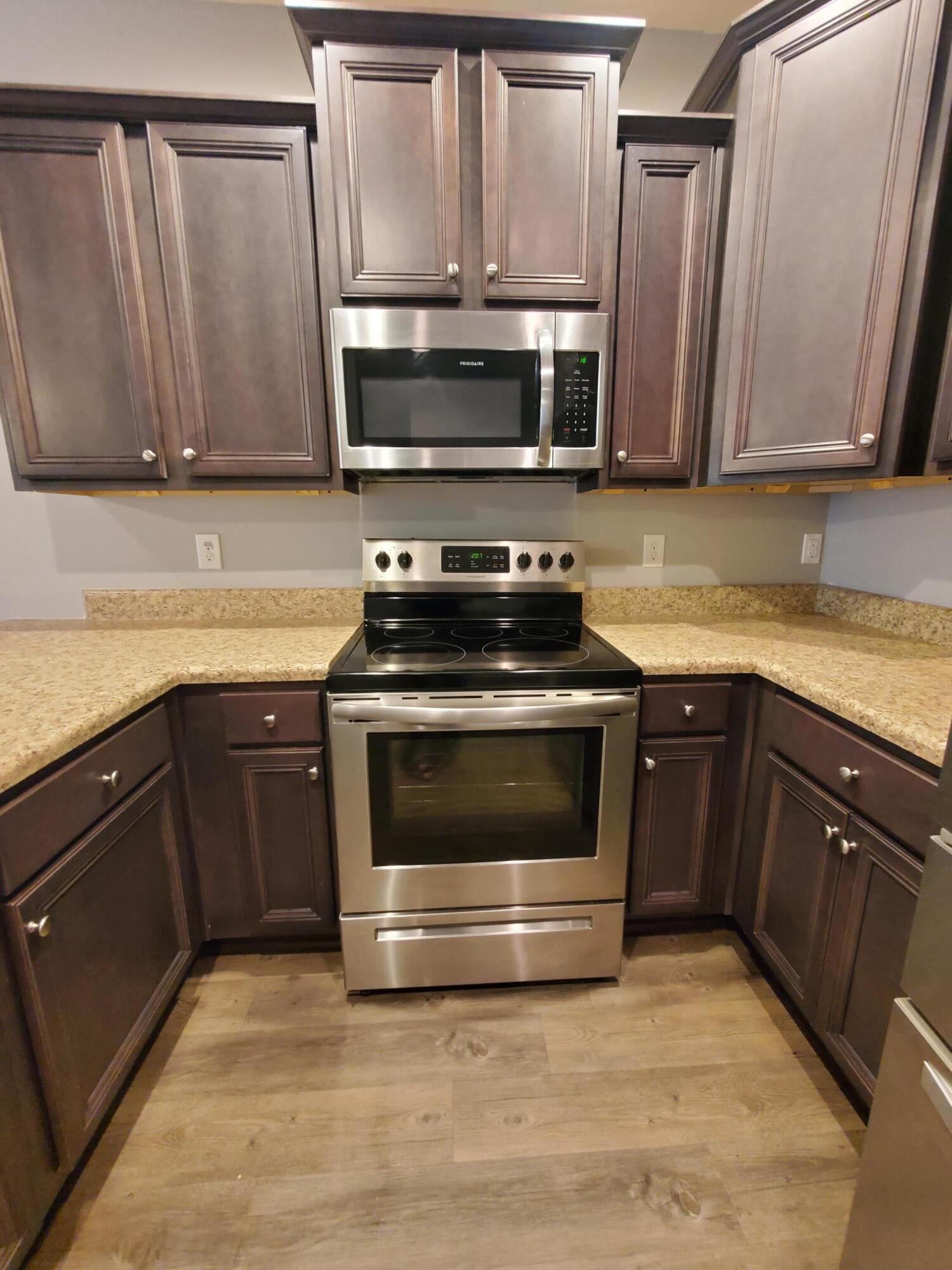 IRON HORSE T/H PH I LOT 4 BLK A - Residential Lease