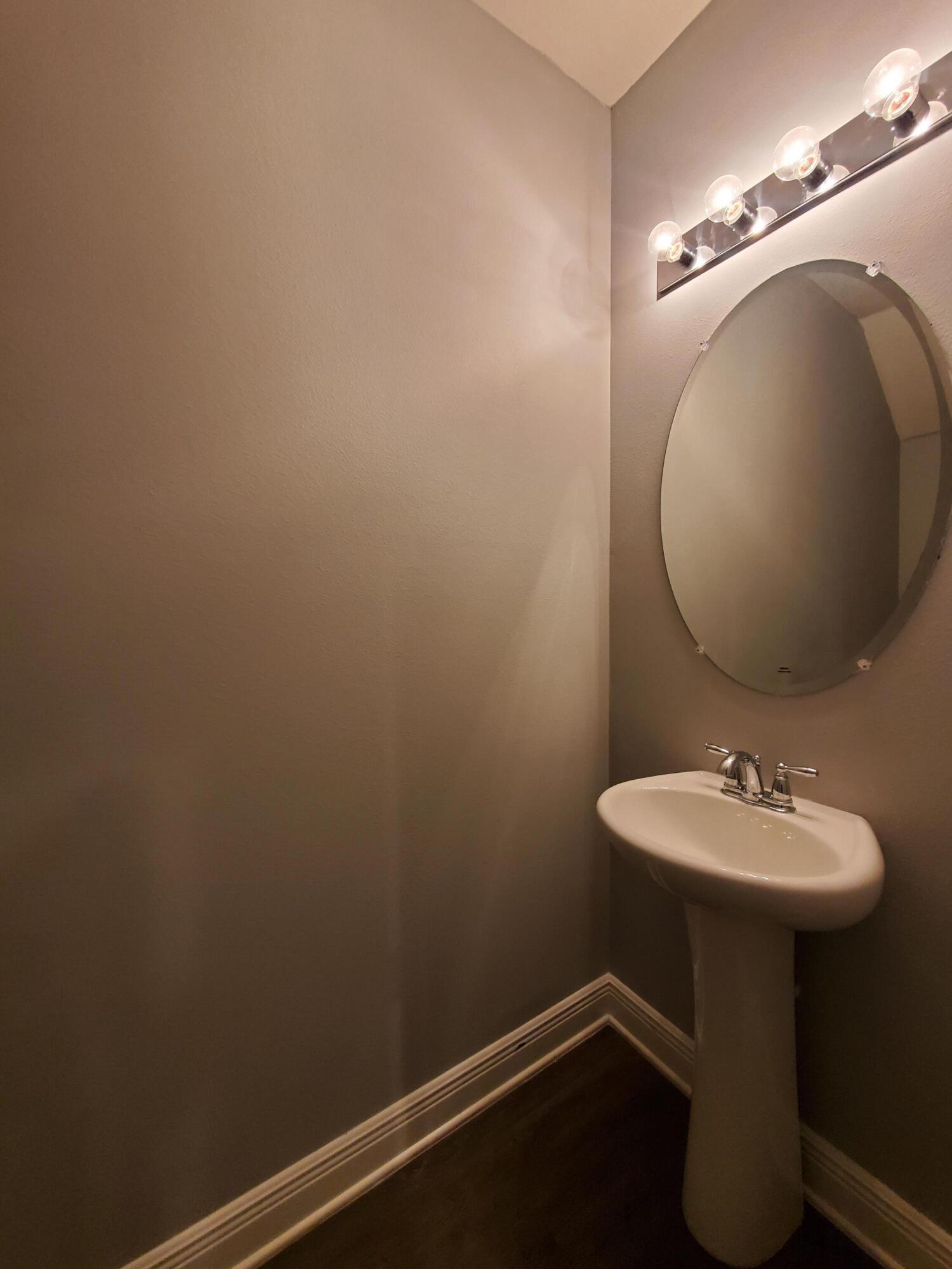 IRON HORSE T/H PH I LOT 4 BLK A - Residential Lease