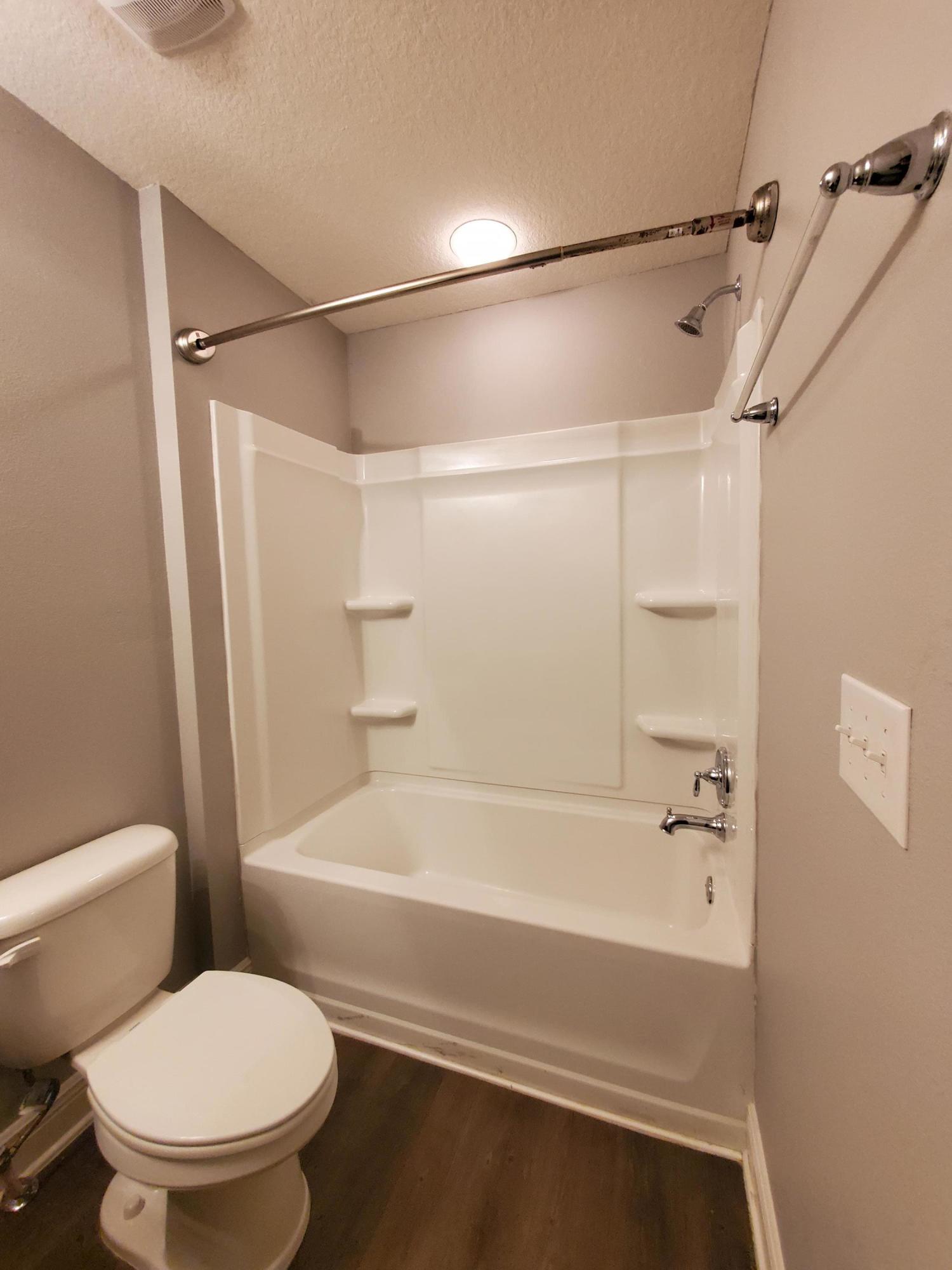 IRON HORSE T/H PH I LOT 4 BLK A - Residential Lease