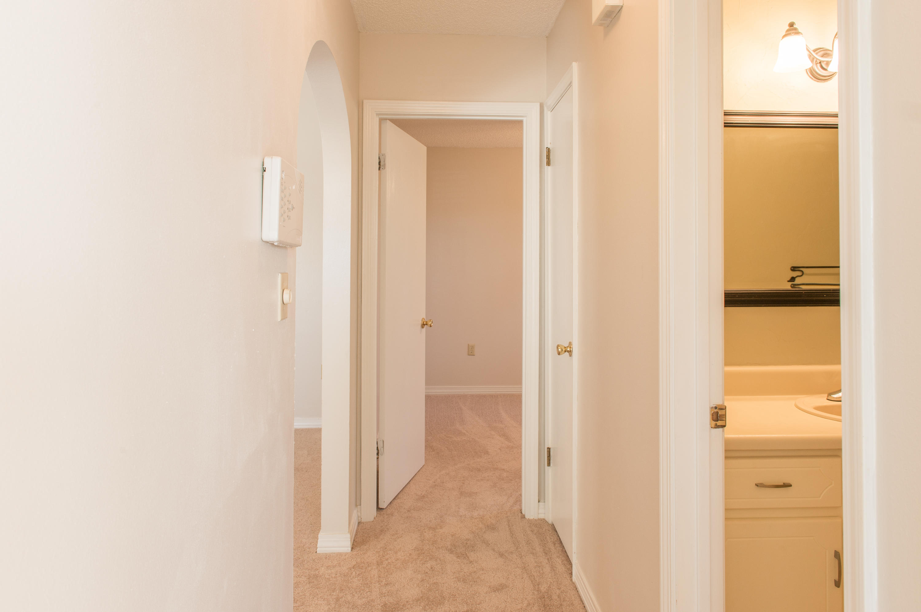 COUNTRYVIEW EST 6TH - Residential