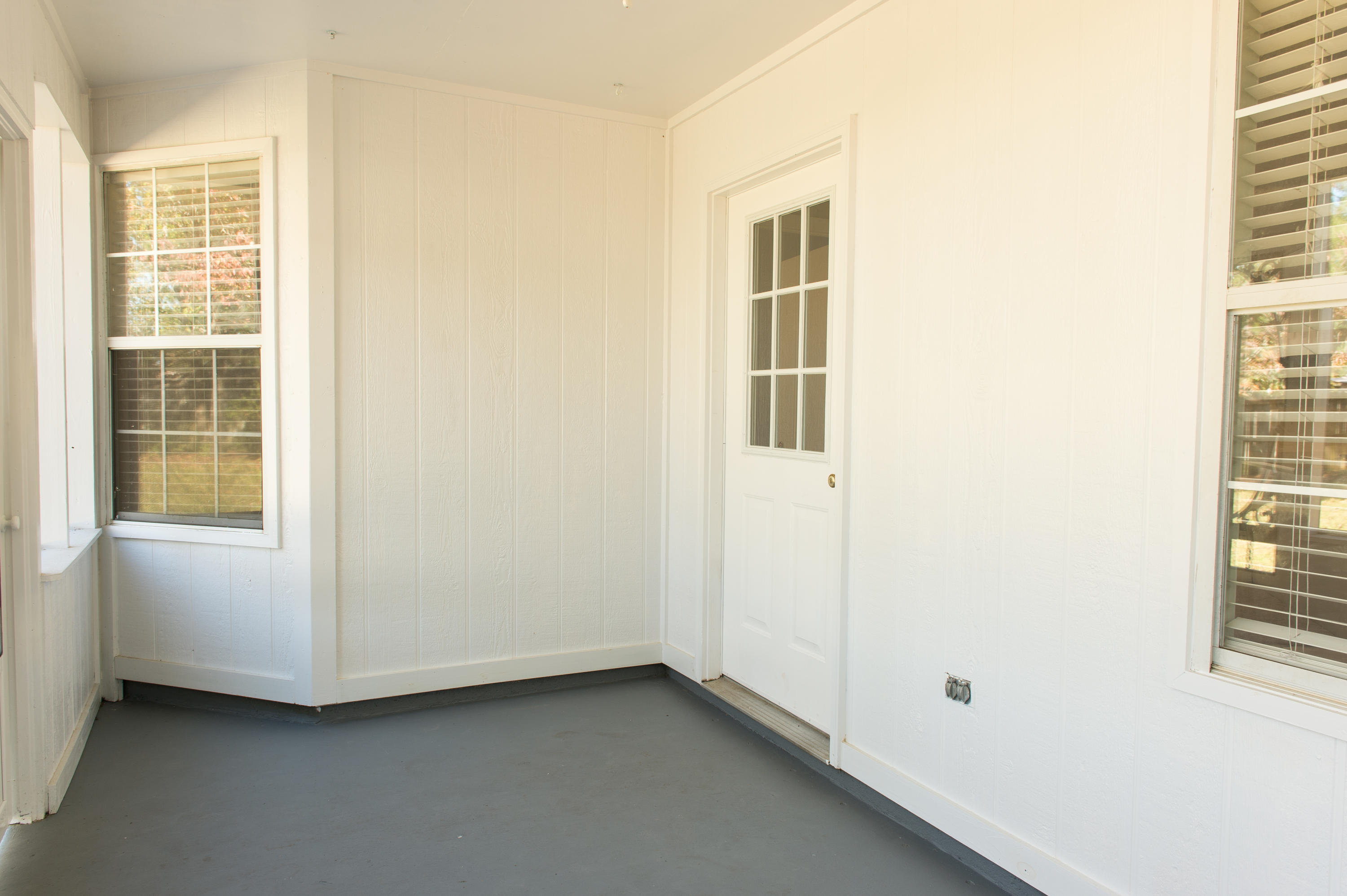 COUNTRYVIEW EST 6TH - Residential