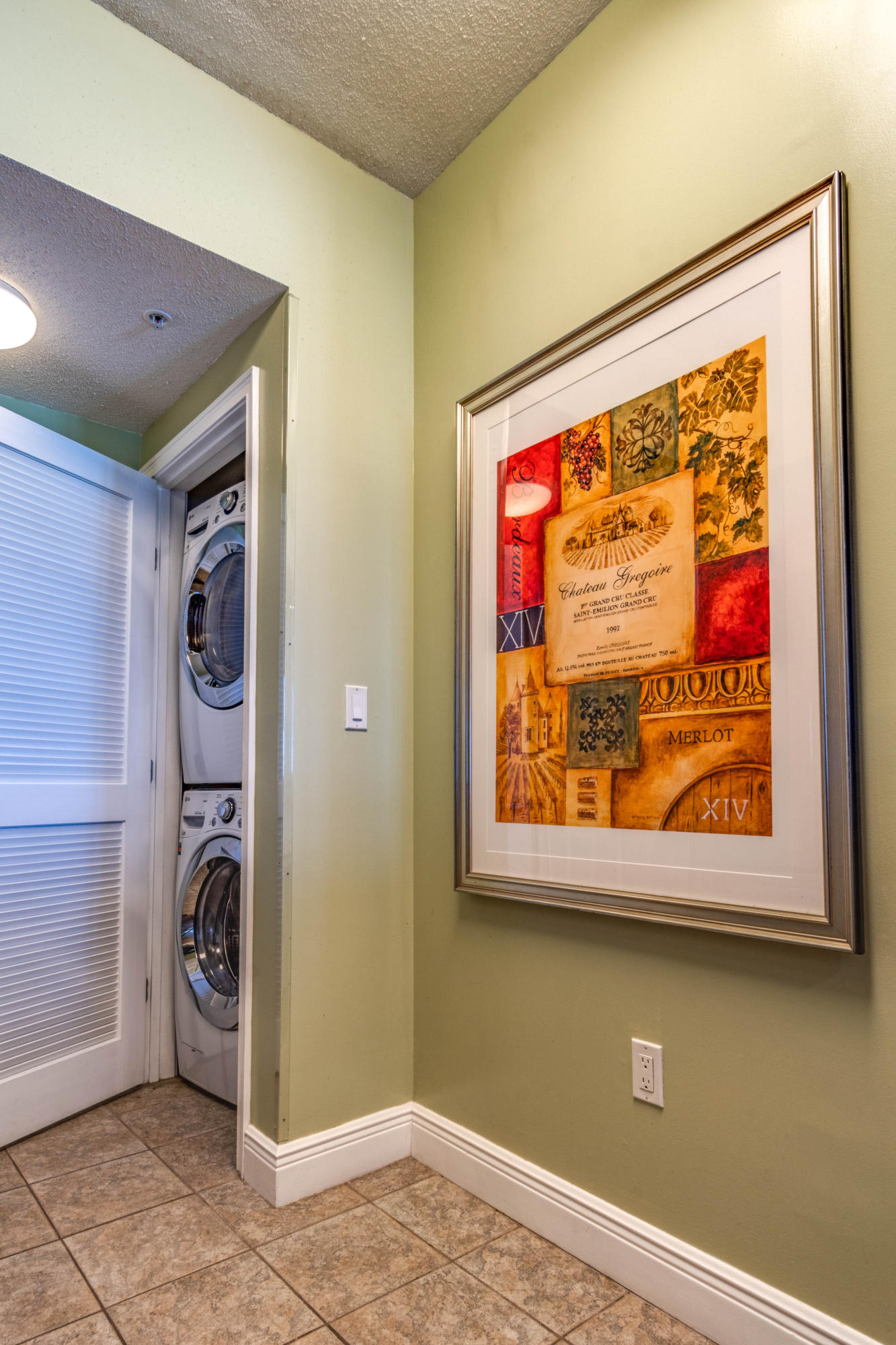 WATERS EDGE - Residential