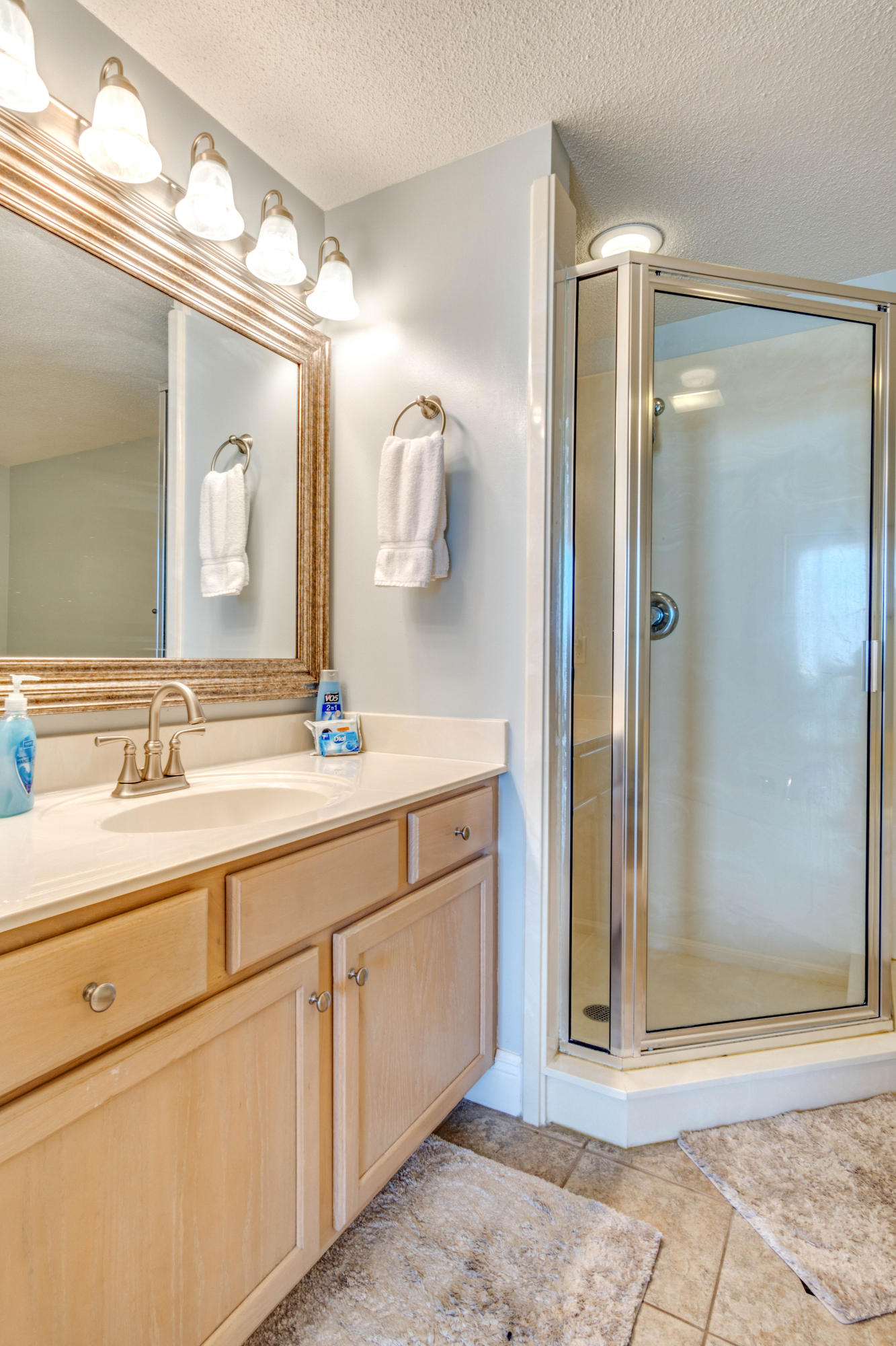 WATERS EDGE - Residential