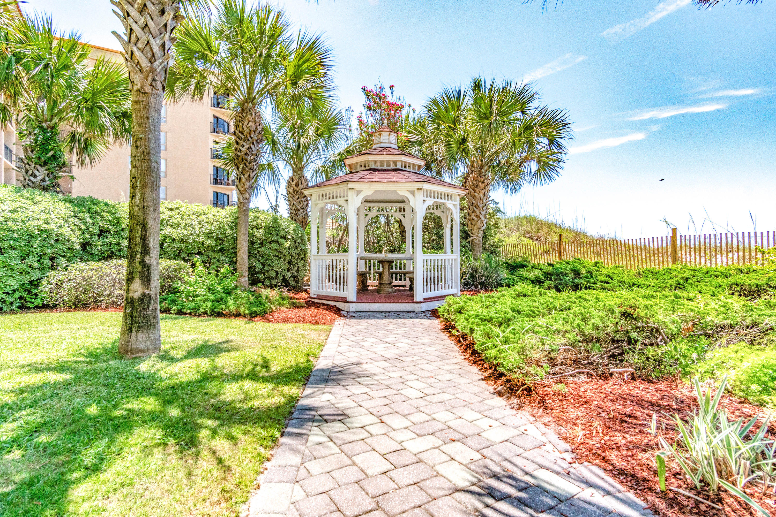 WATERS EDGE - Residential