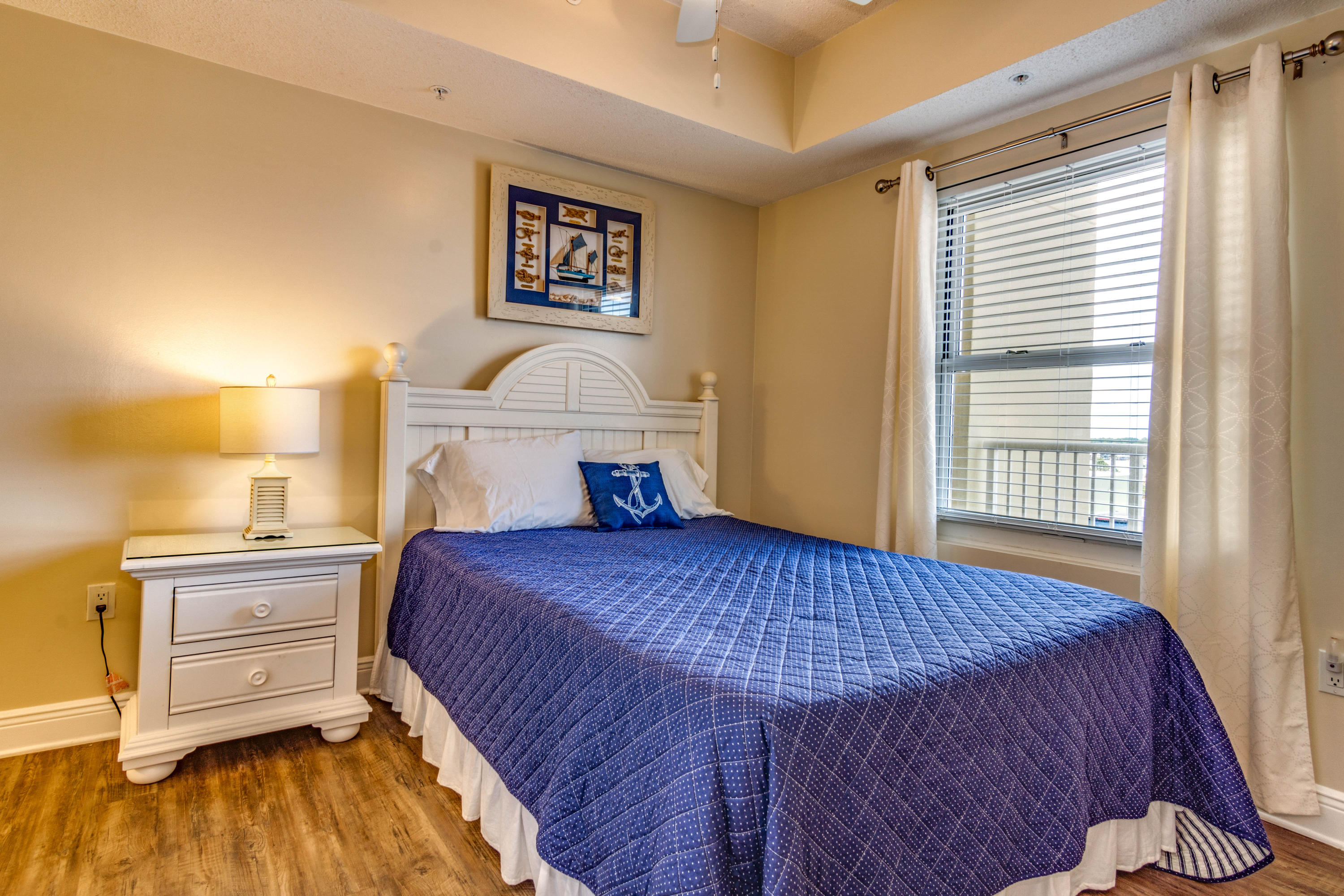 WATERS EDGE - Residential