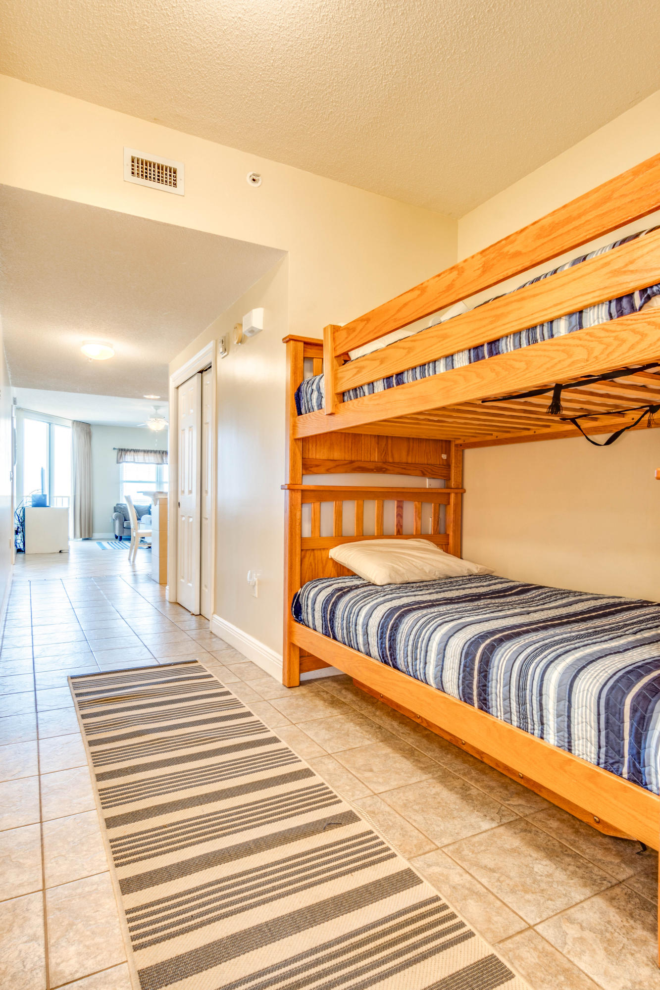 WATERS EDGE - Residential