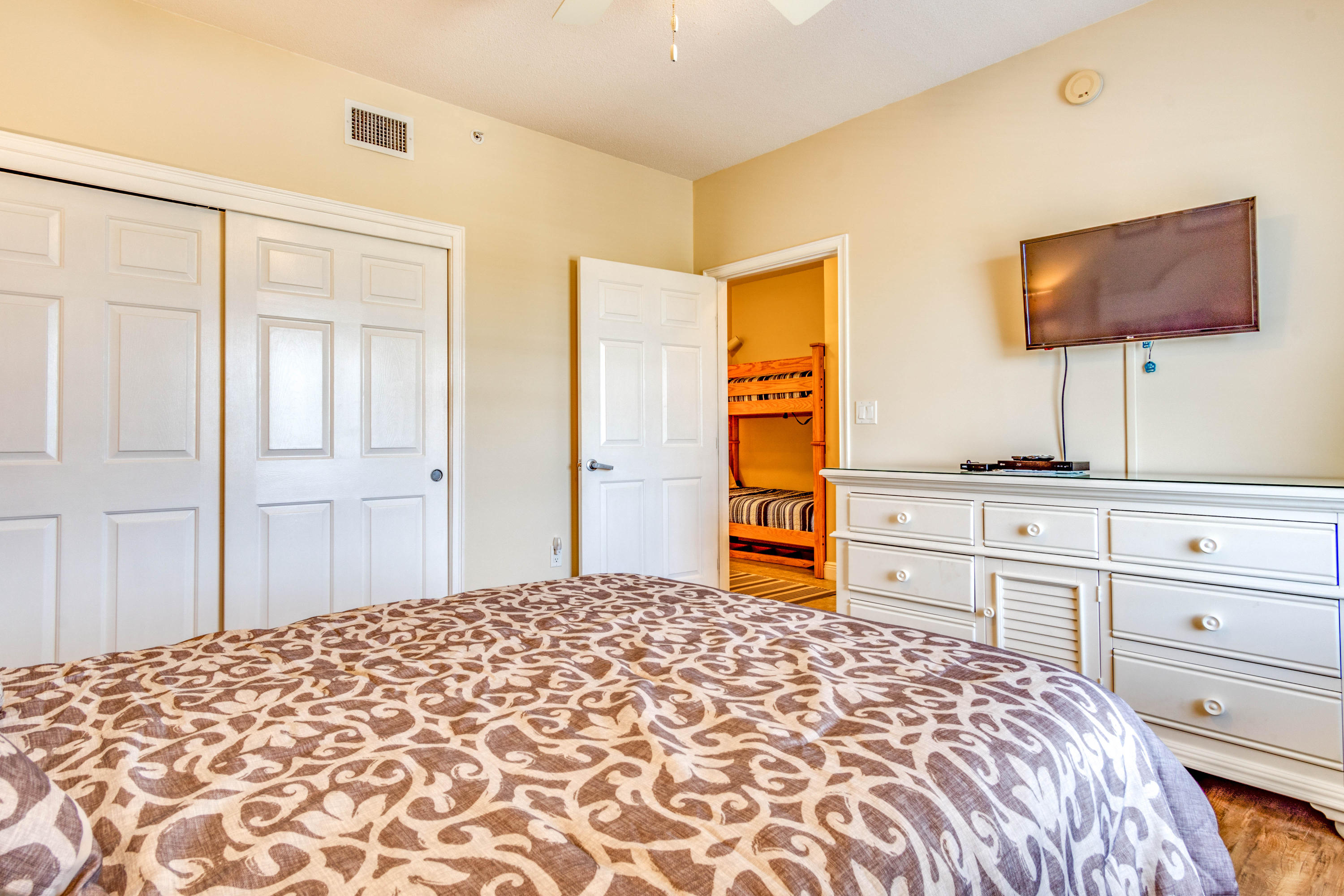 WATERS EDGE - Residential