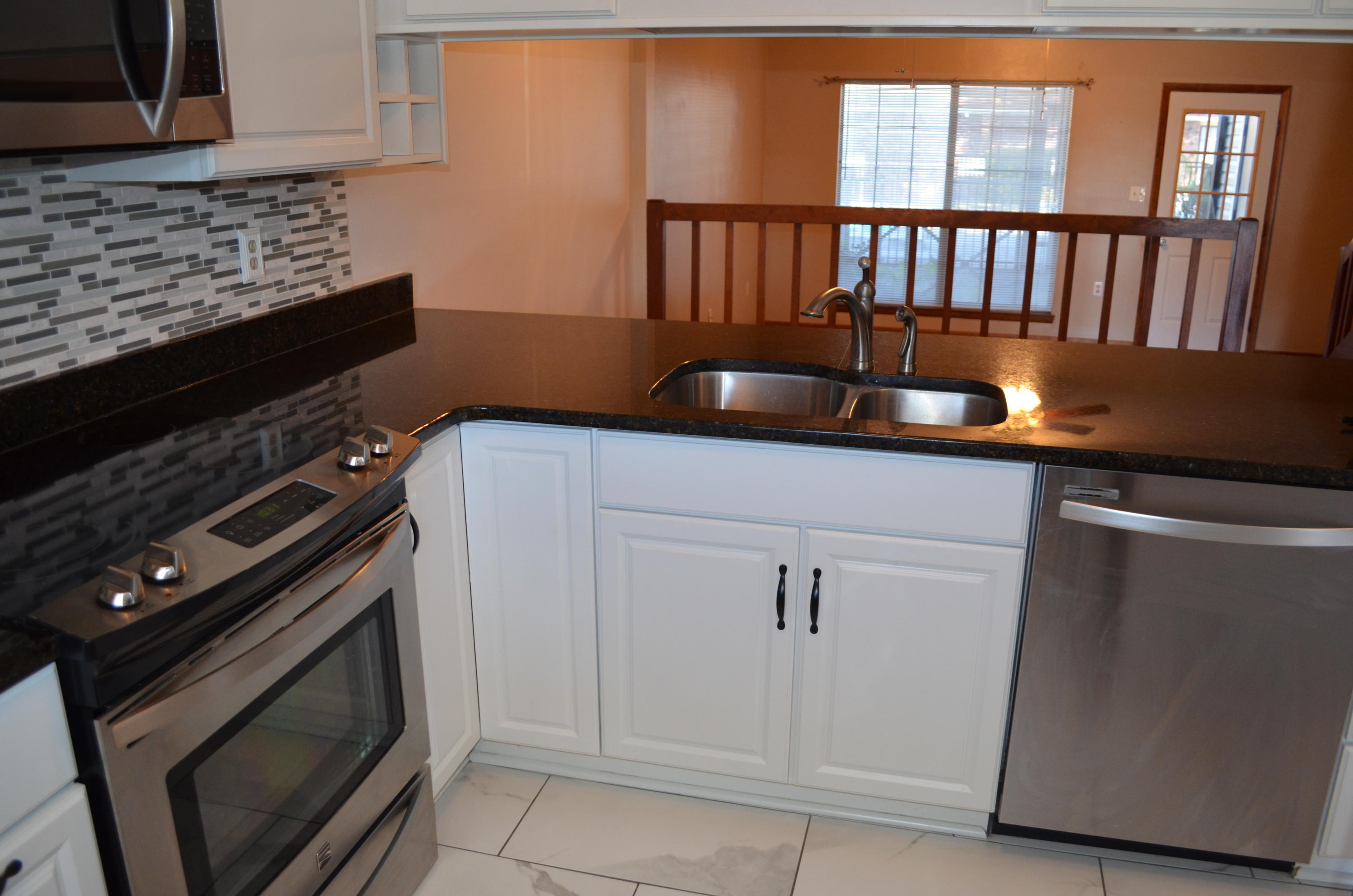 GARDEN VILLAS PH 1 - Residential Lease