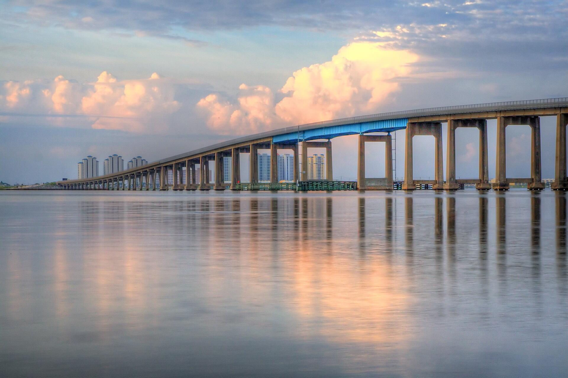 SUNSET HARBOUR VILLAS CONDO - Residential