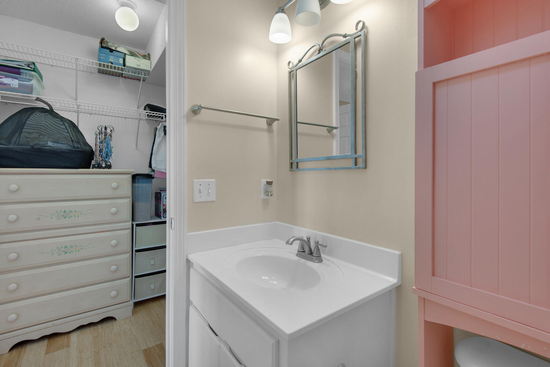 SUNSET HARBOUR VILLAS CONDO - Residential