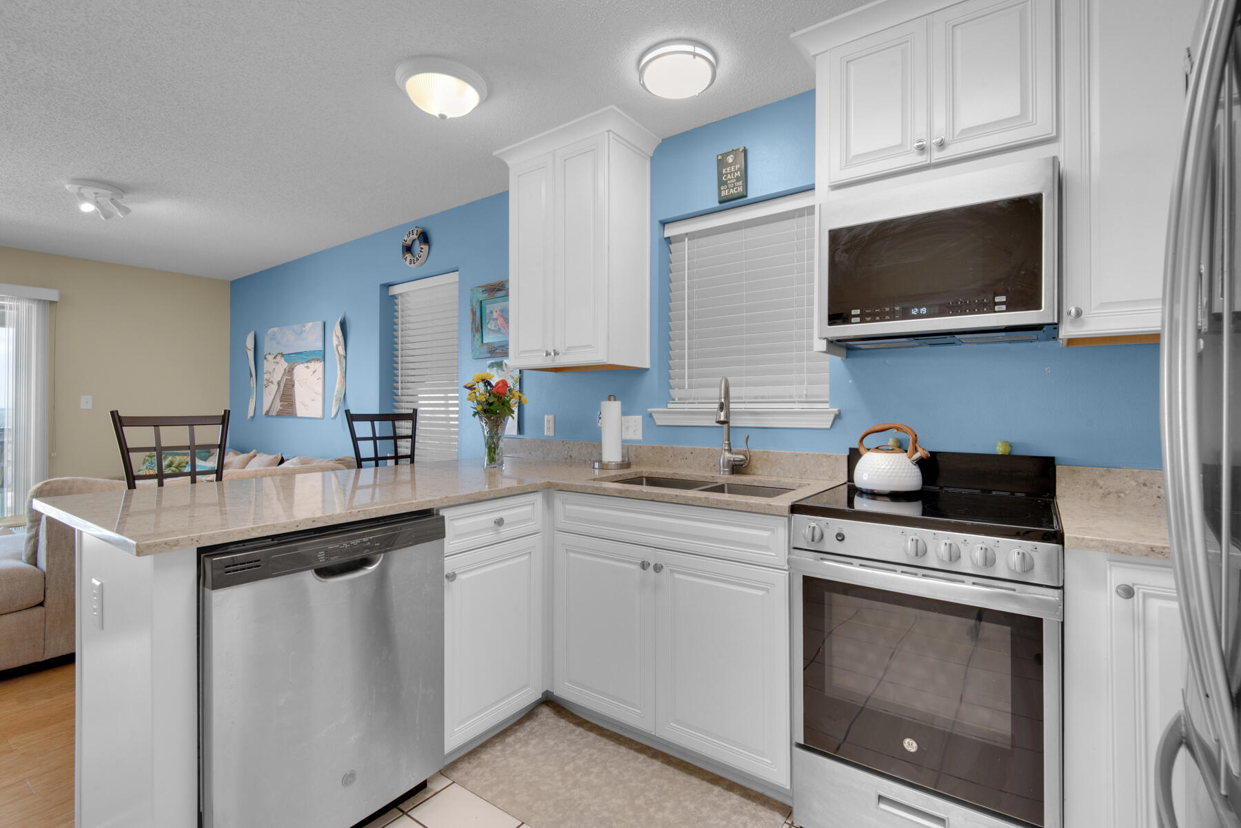 SUNSET HARBOUR VILLAS CONDO - Residential