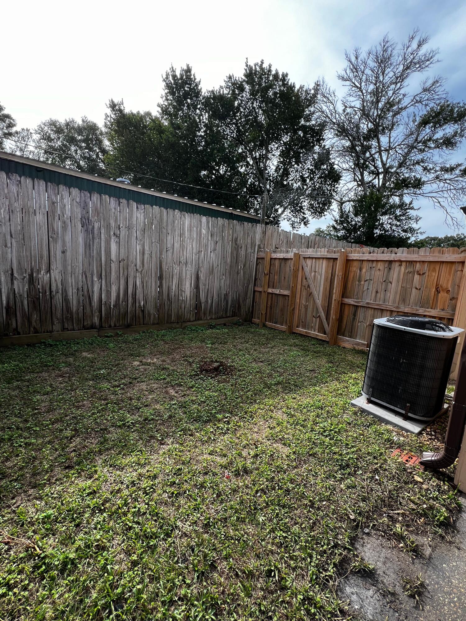 BROWNSVILLE STATION - Residential Lease