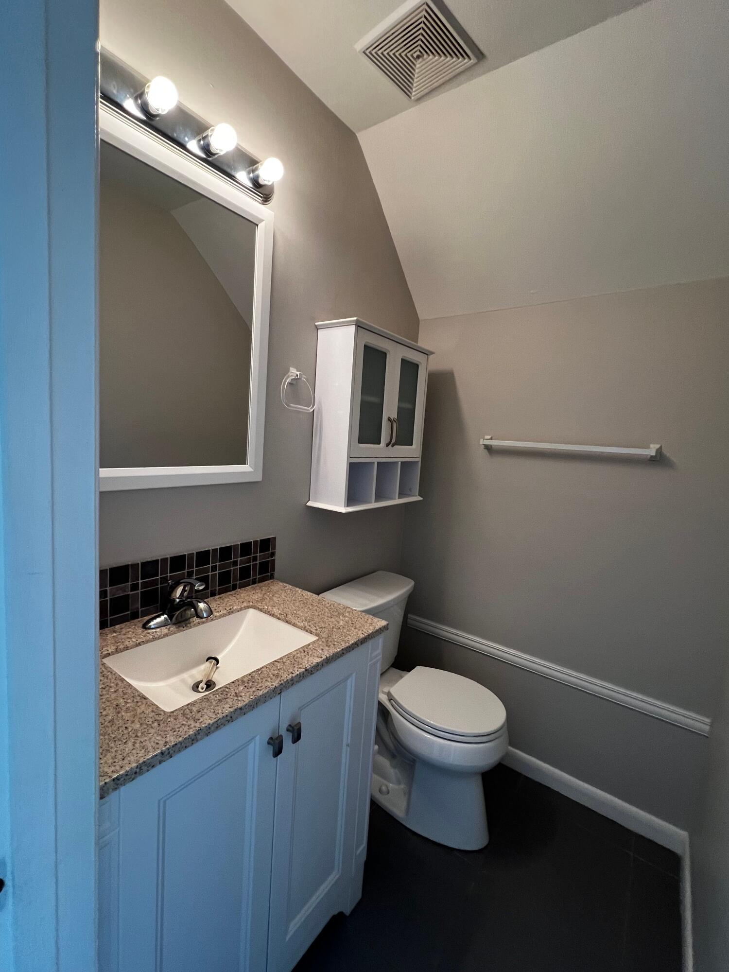 BROWNSVILLE STATION - Residential Lease