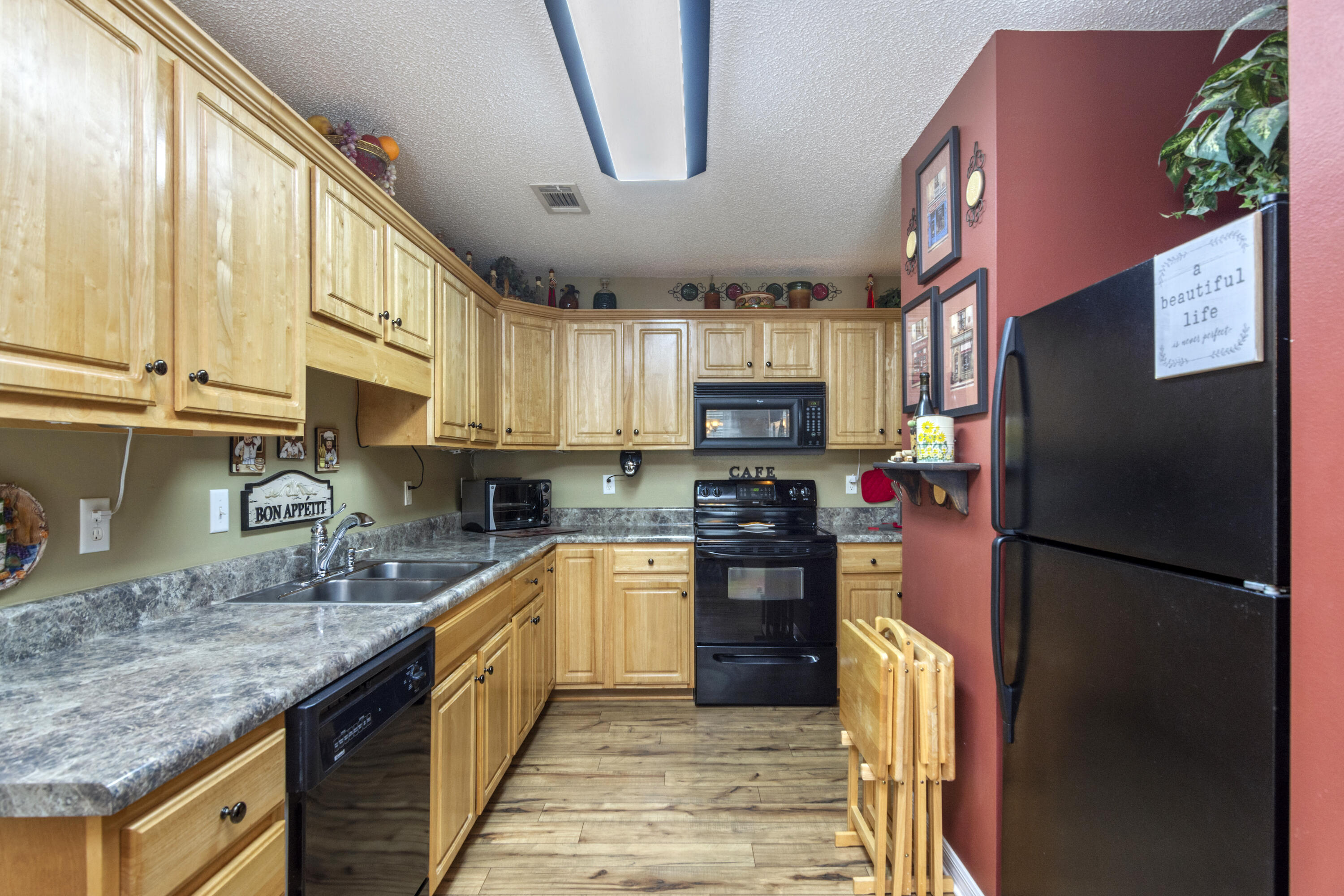 FAIRCHILD ESTATES - Residential