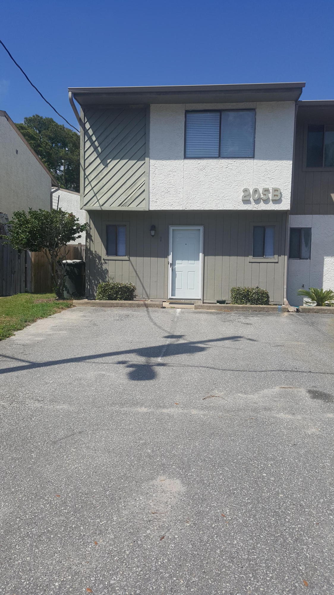 NEW WALTON VILLAGE - Residential Lease