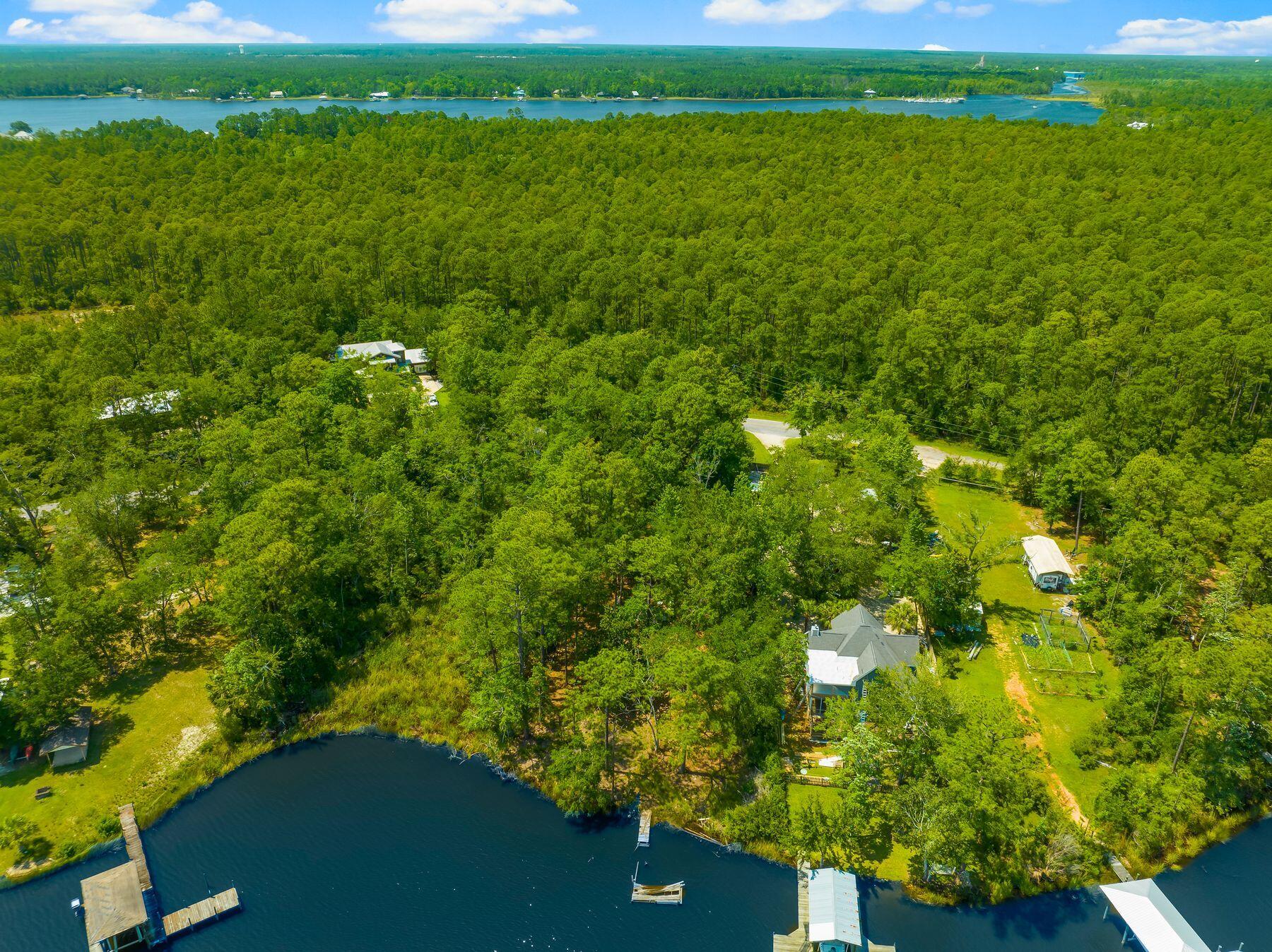 NO RECORDED SUBDIVISION - Land