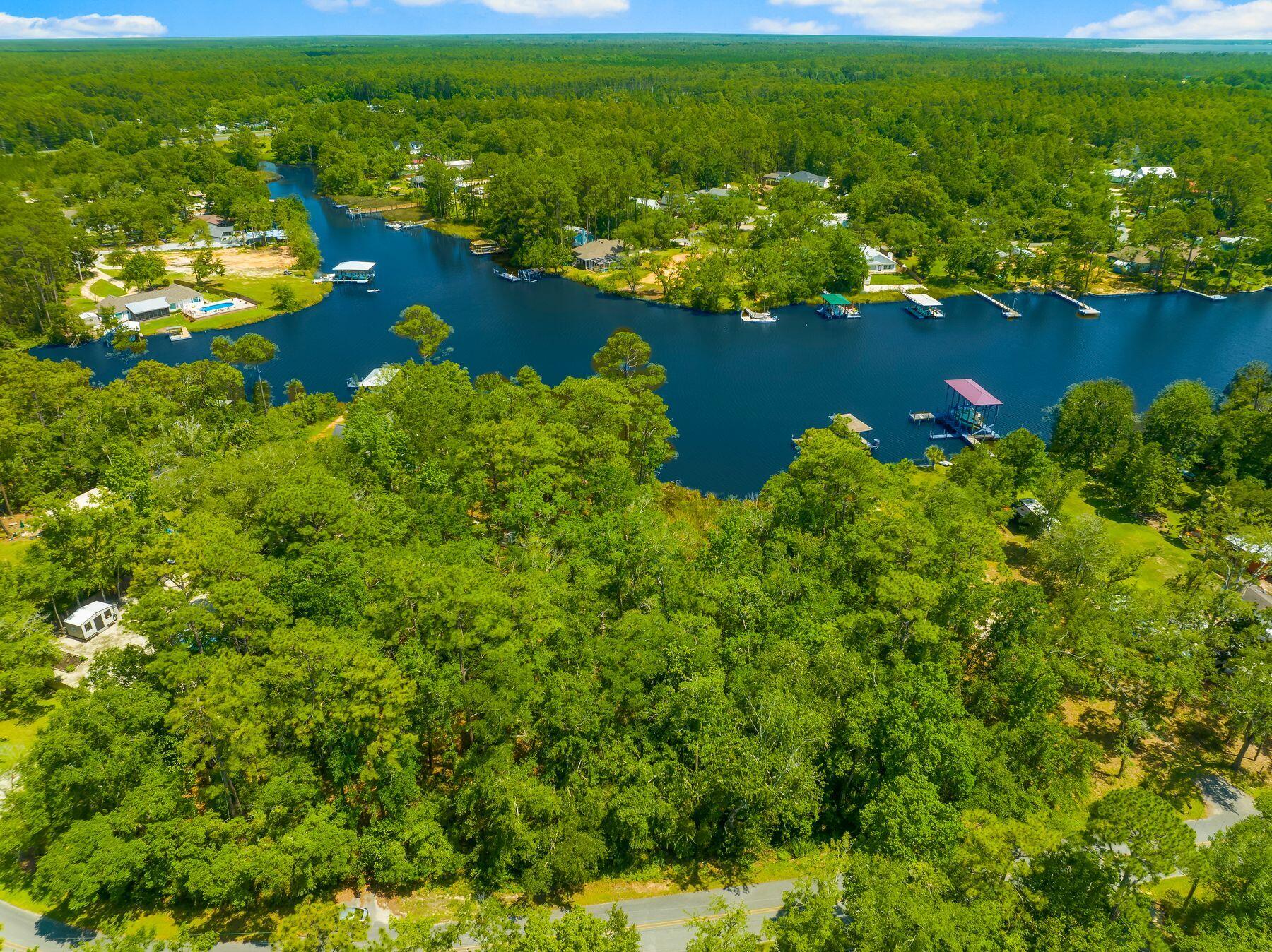 NO RECORDED SUBDIVISION - Land