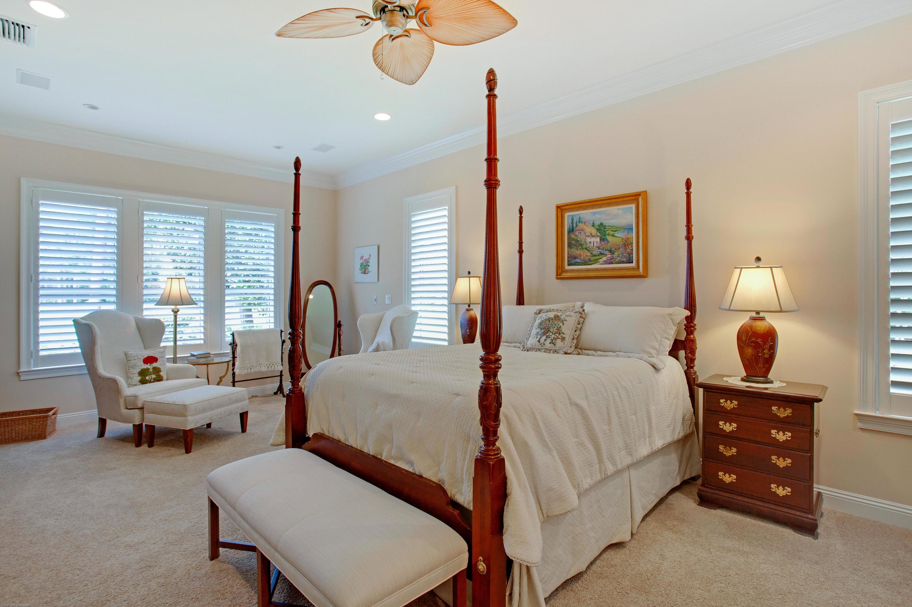 ISLAND GREEN - Residential