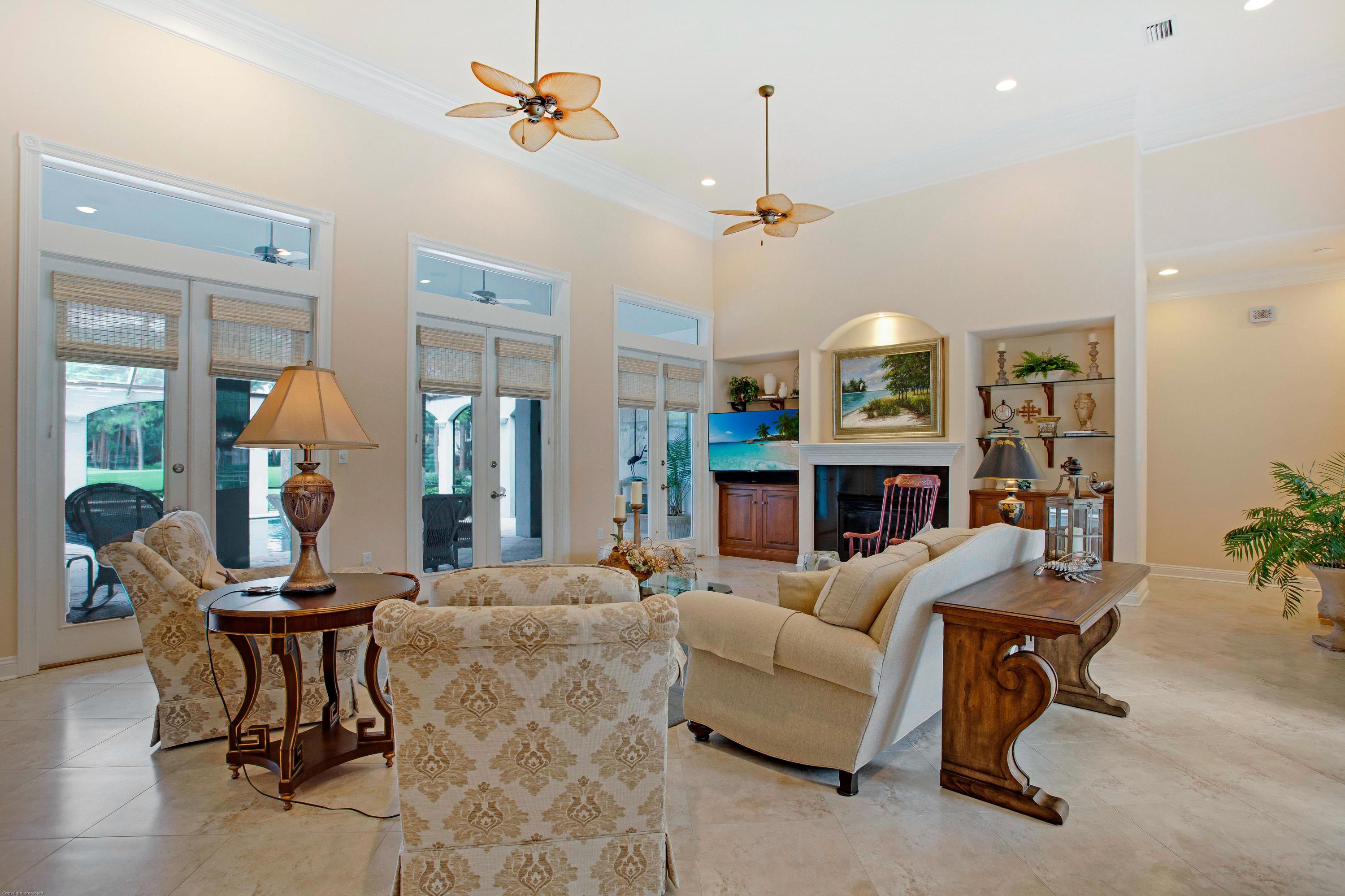 ISLAND GREEN - Residential