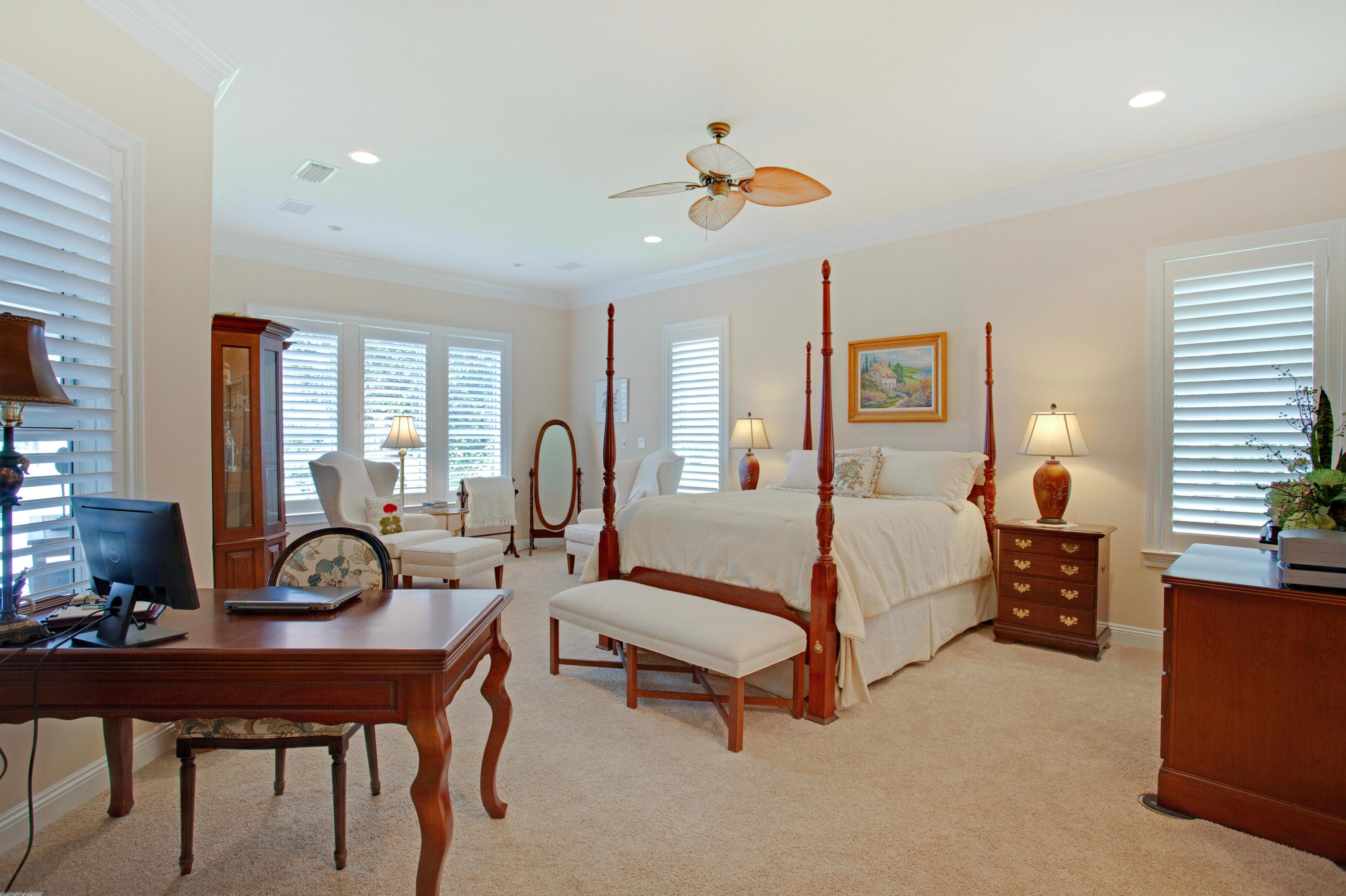 ISLAND GREEN - Residential